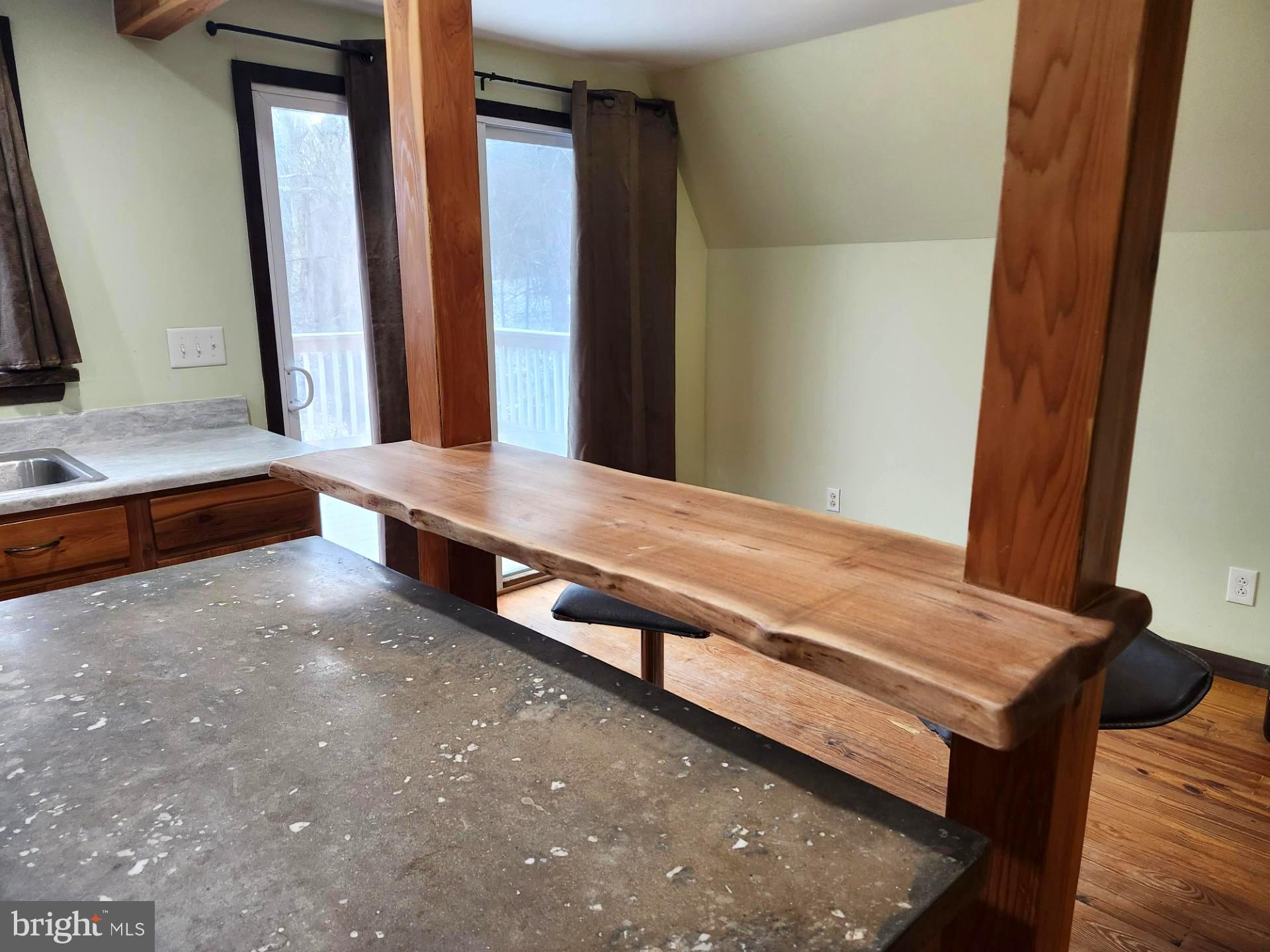 MOUNTAIN HERITAGE ESTATES - Residential