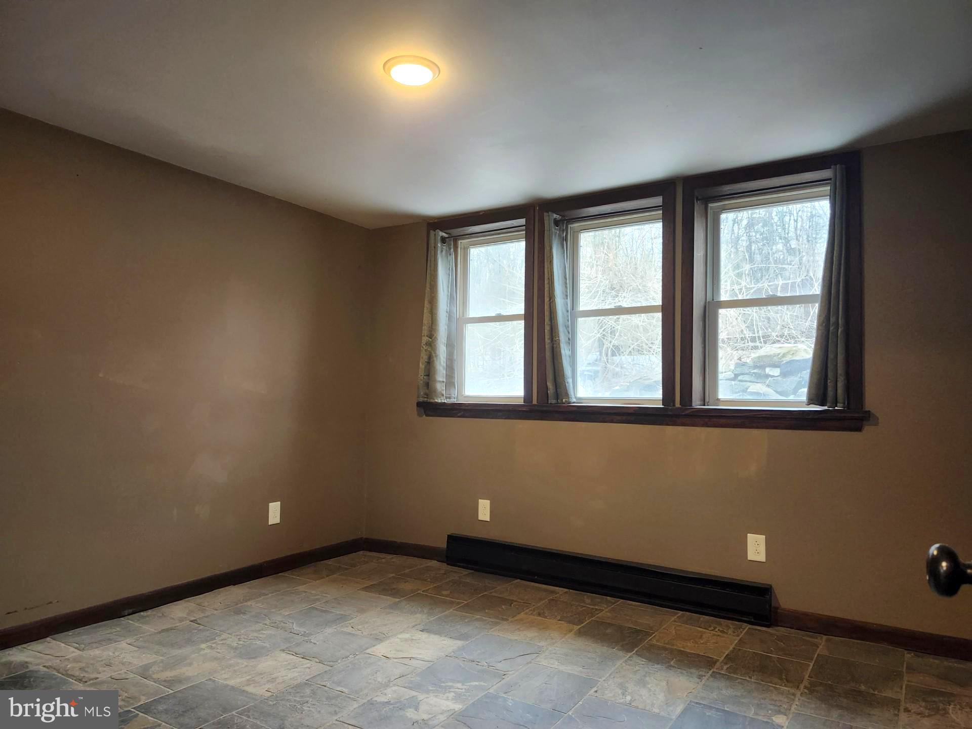 MOUNTAIN HERITAGE ESTATES - Residential