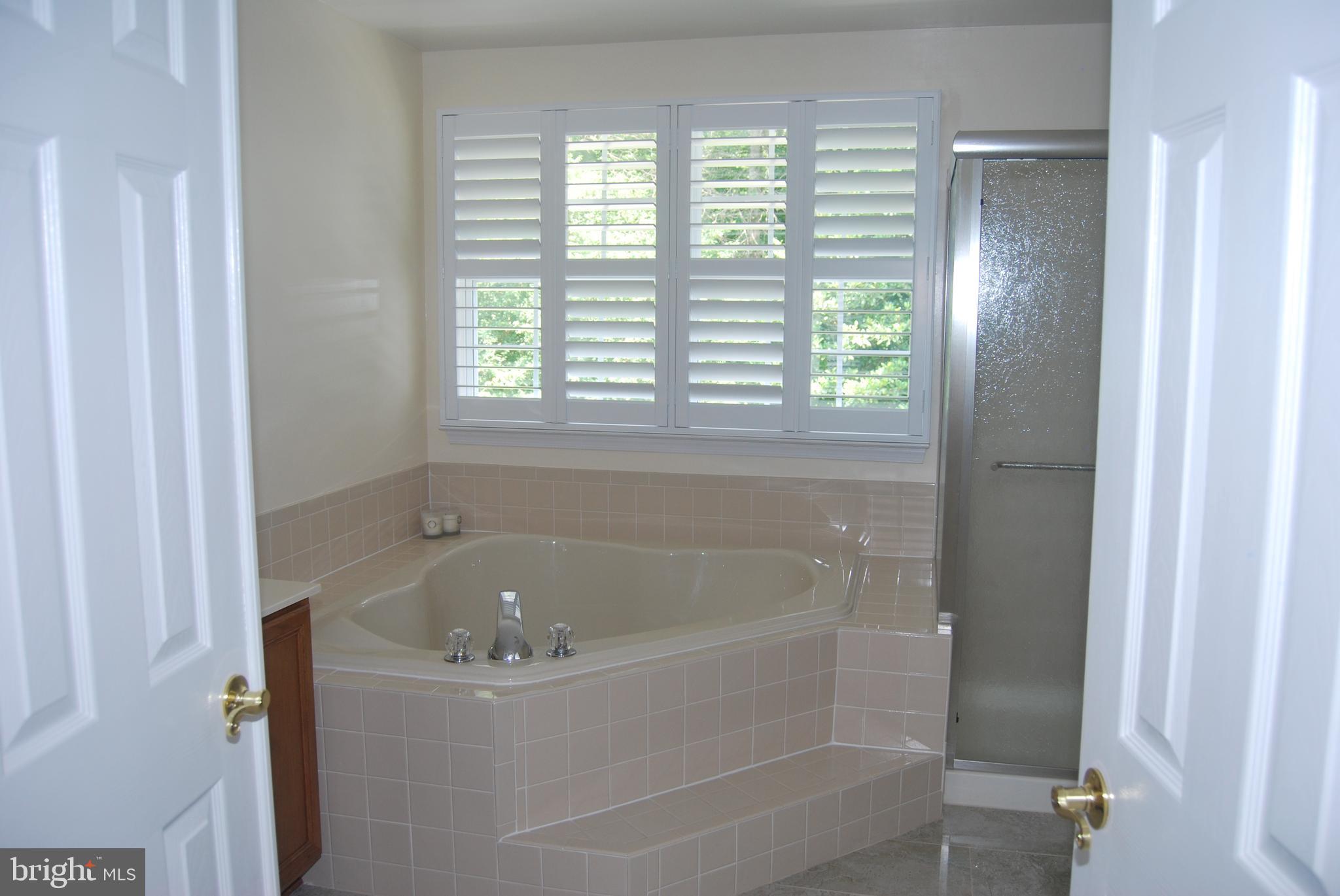 ASHLAND - Residential Lease