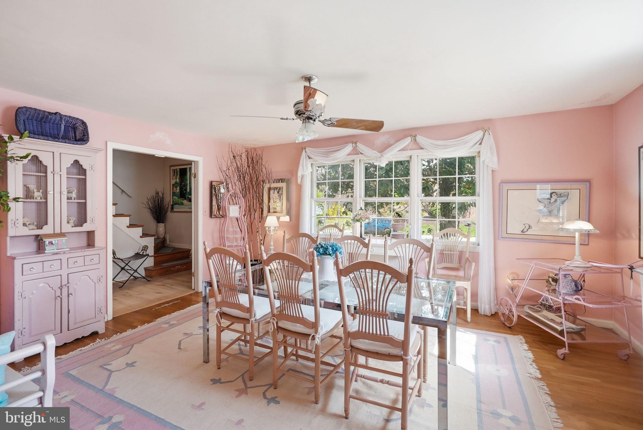 MONTGOMERY SQUARE - Residential