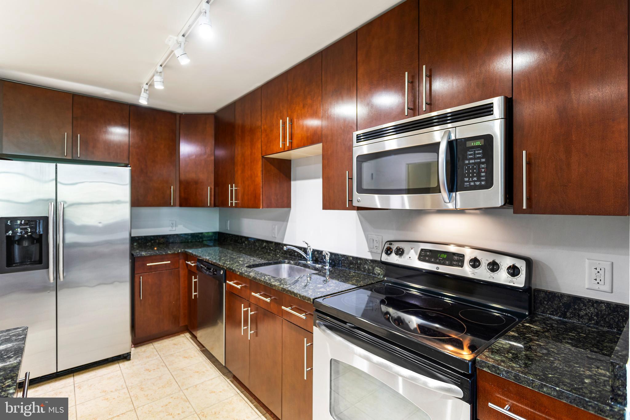 NATIONAL HARBOR - Residential Lease