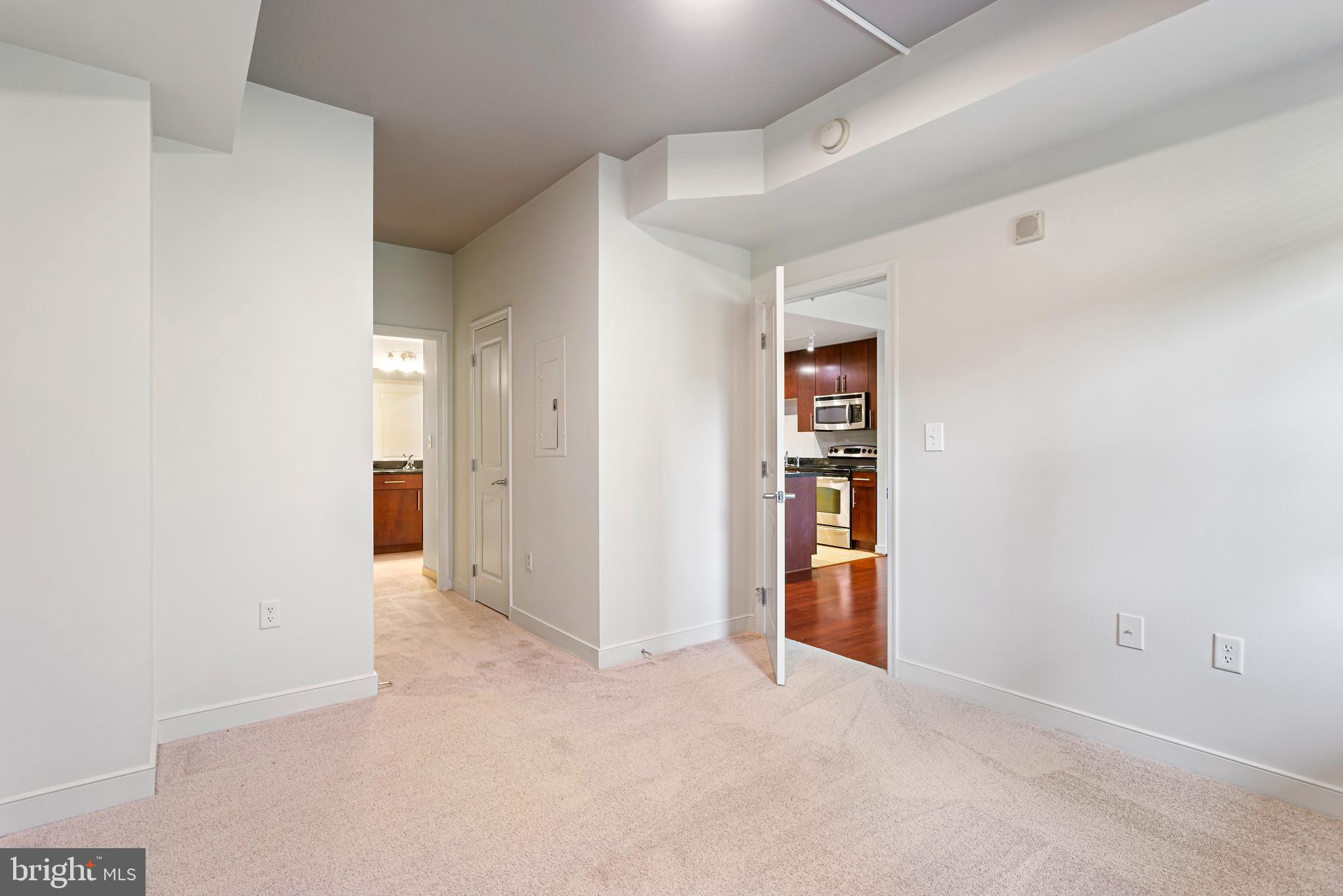 NATIONAL HARBOR - Residential Lease