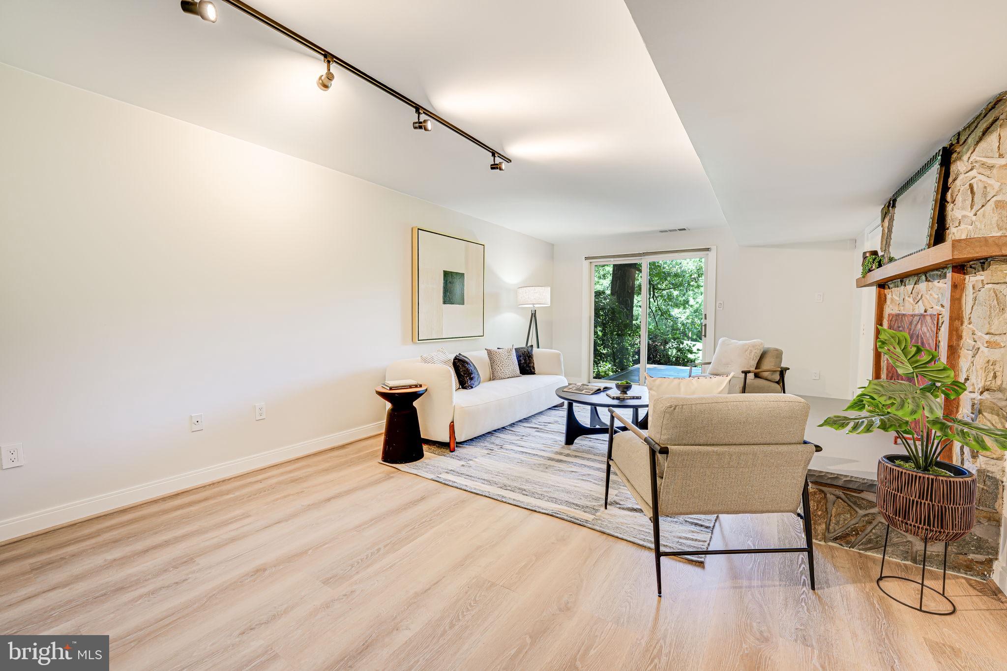 HUNTERS GREEN - Residential