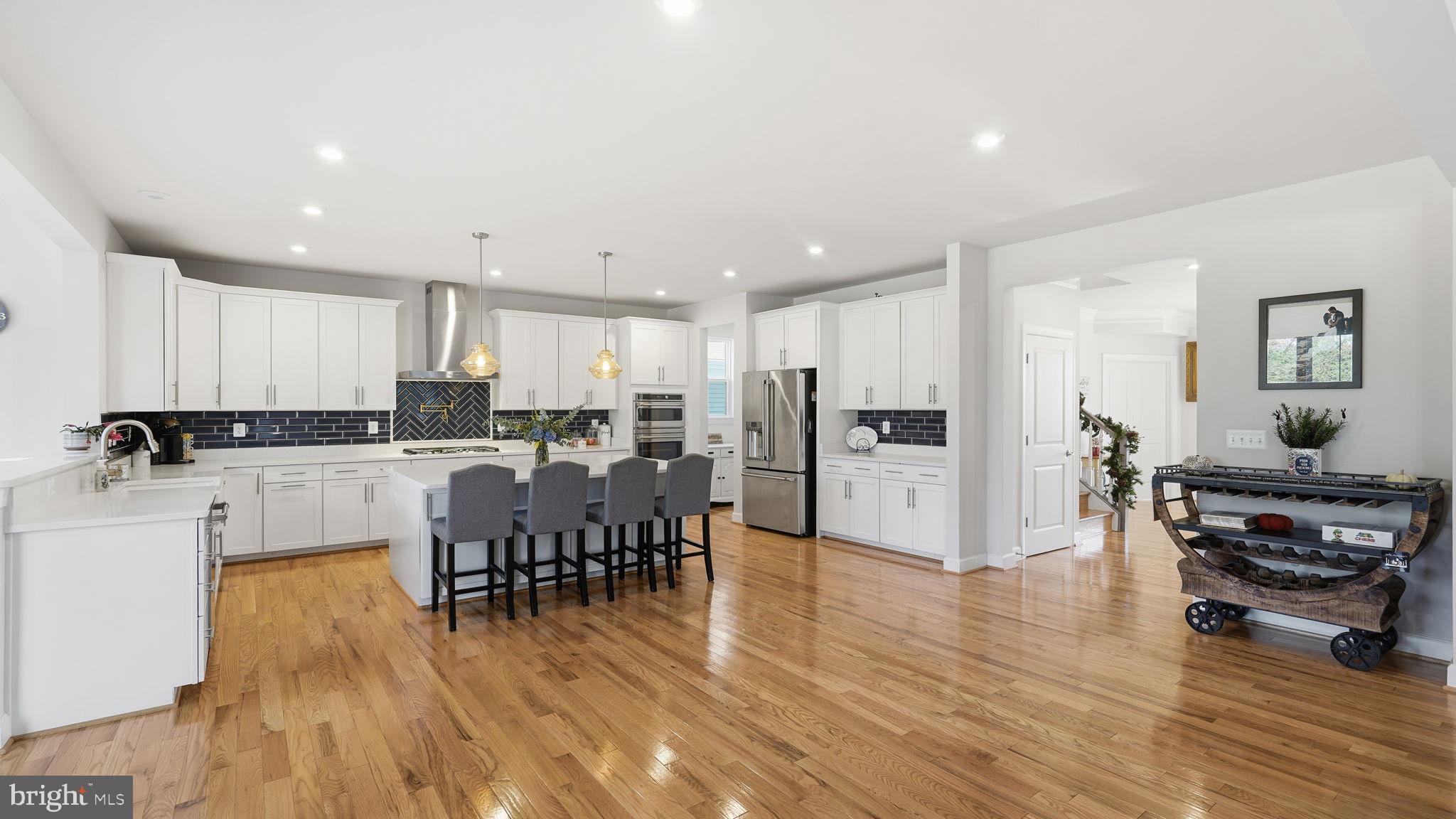 EMBREY MILL - Residential