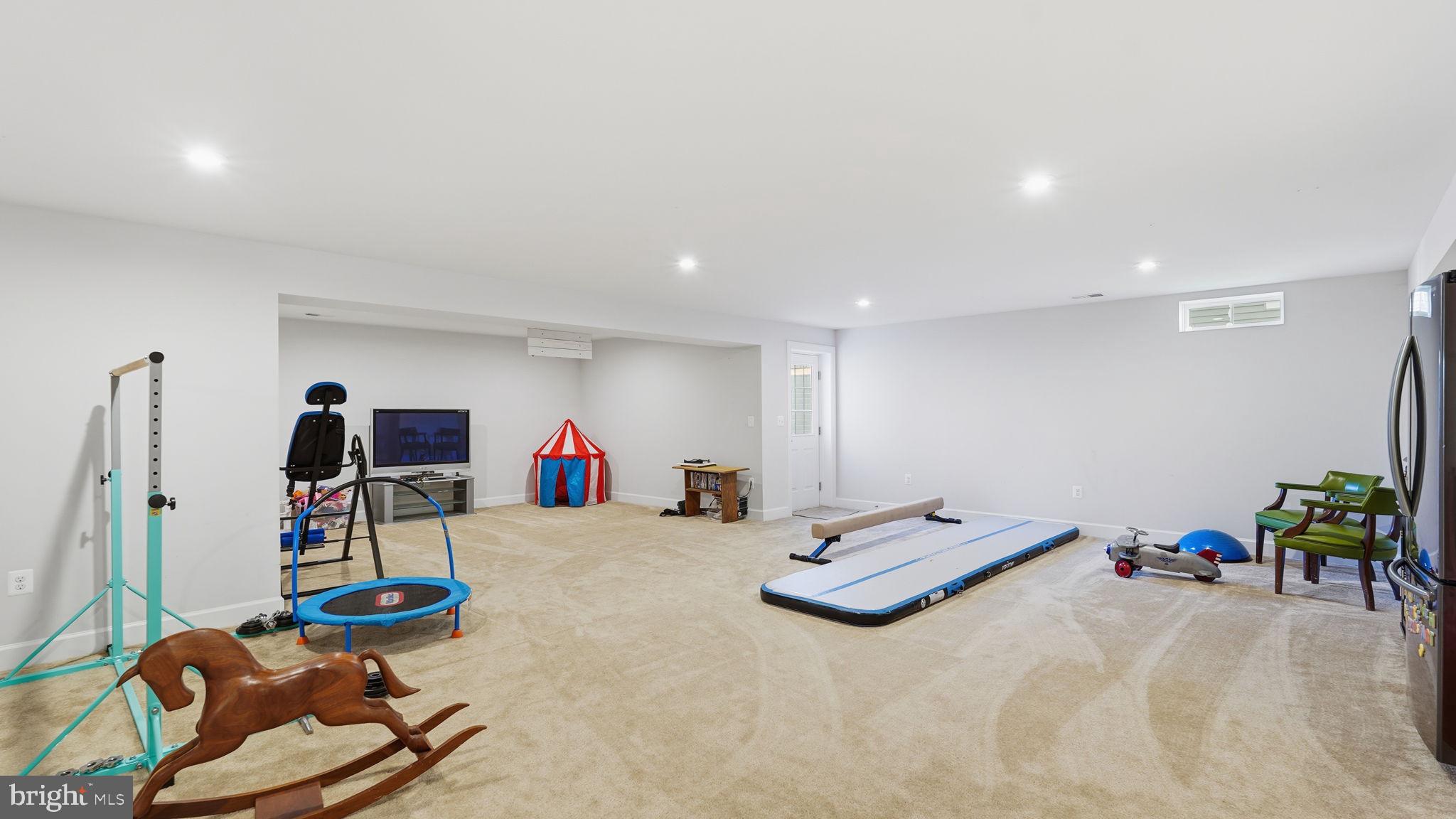 EMBREY MILL - Residential