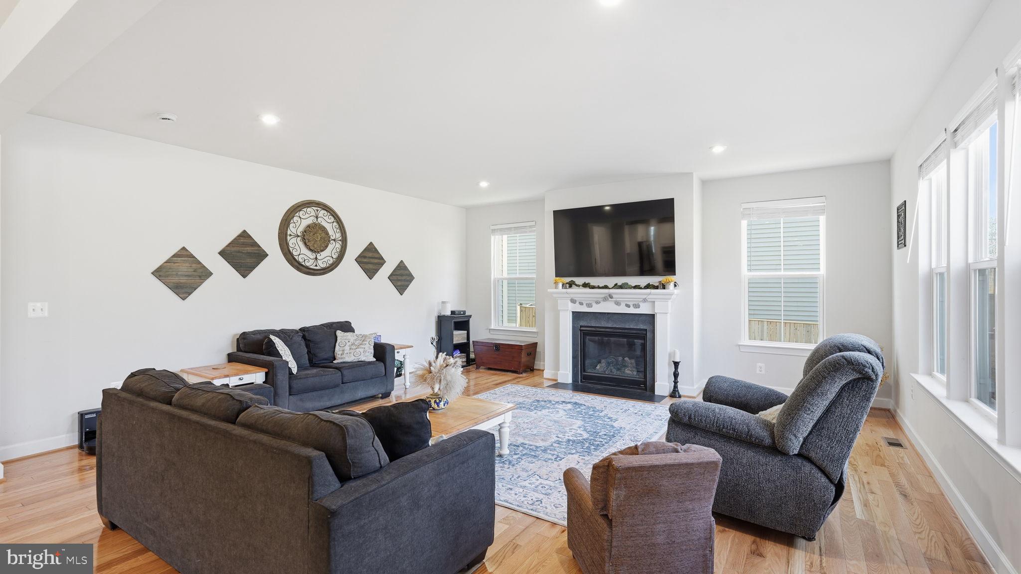 EMBREY MILL - Residential