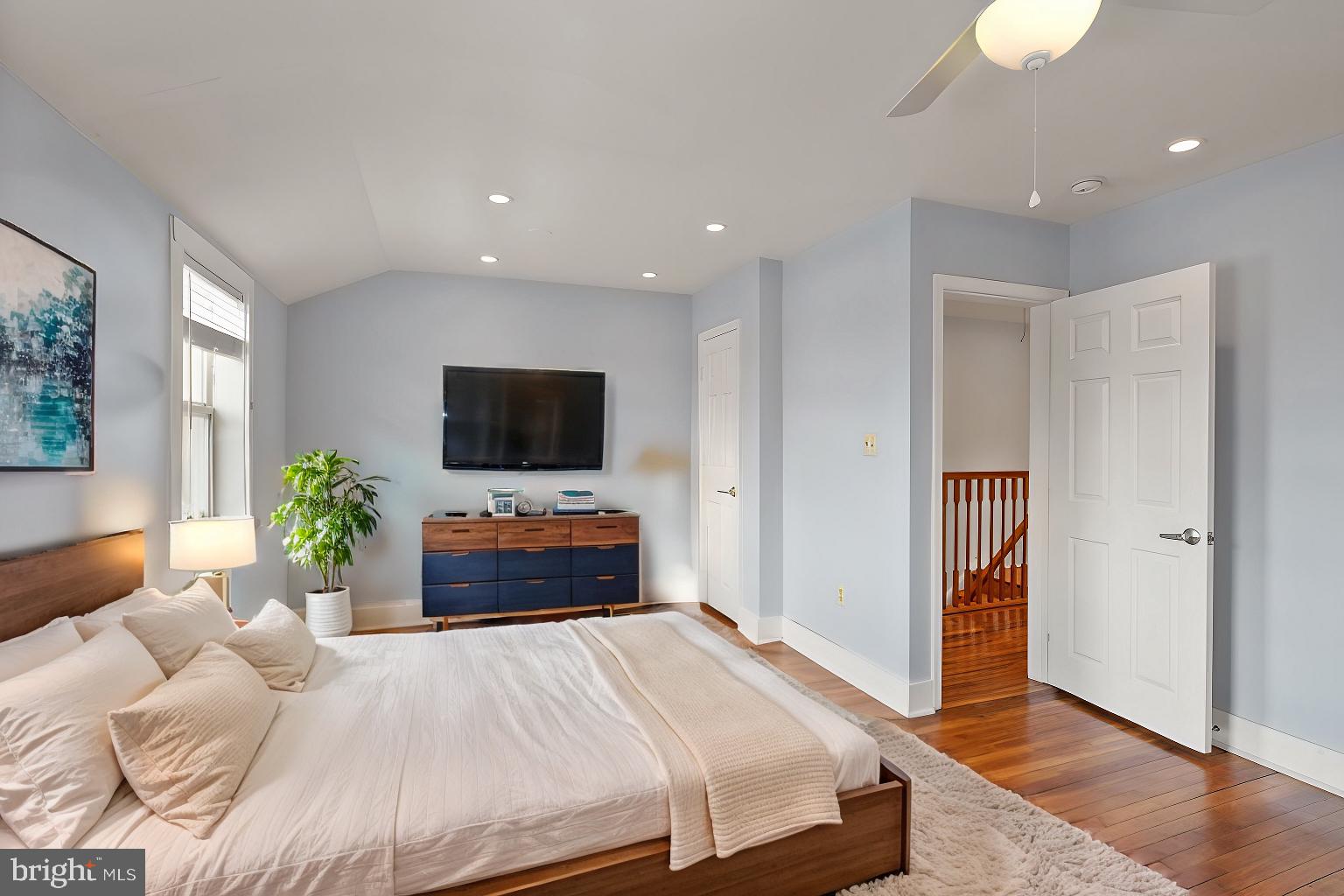 FAIRLINGTON TOWNE - Residential Lease