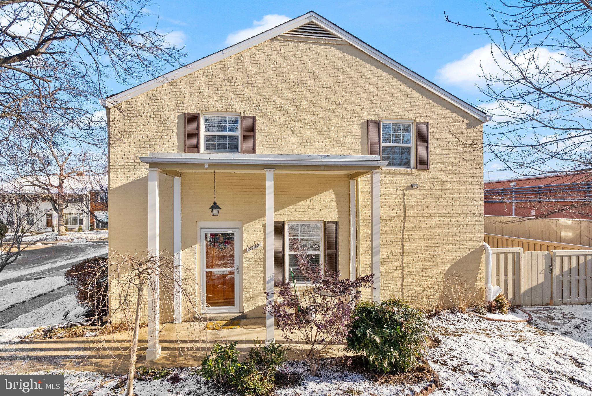 FAIRLINGTON TOWNE - Residential Lease