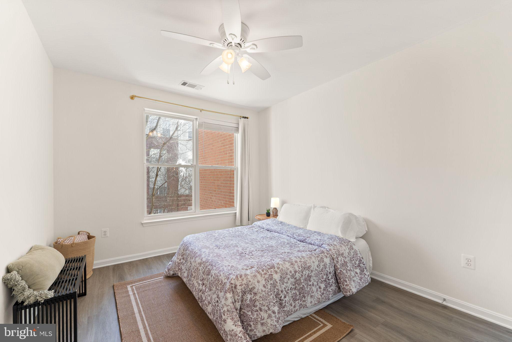 MARQUIS AT VIENNA STATION - Residential