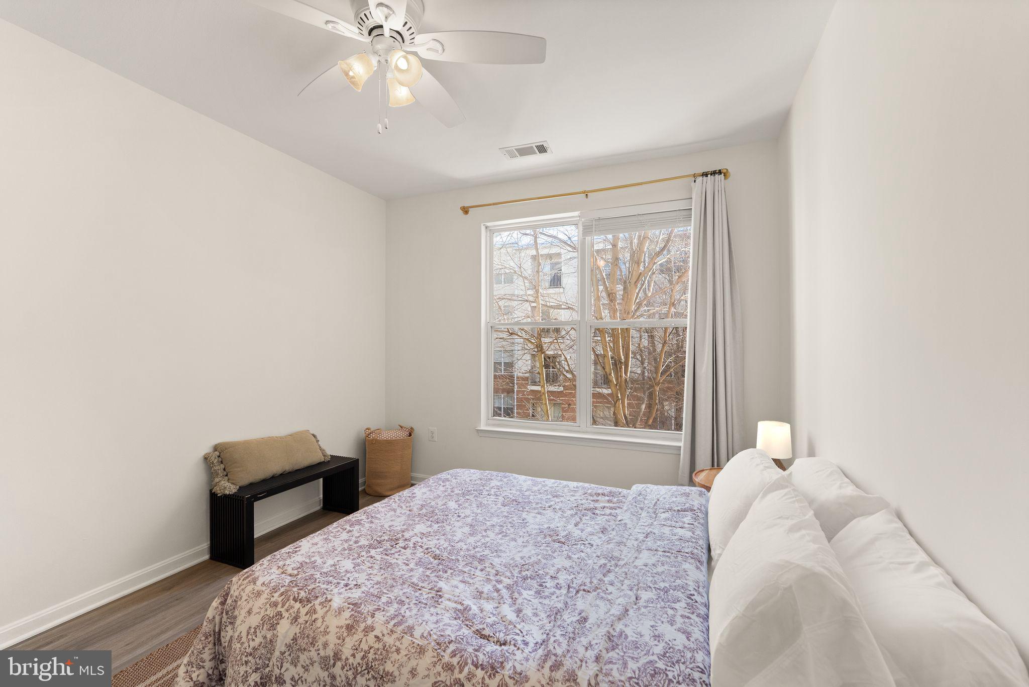 MARQUIS AT VIENNA STATION - Residential