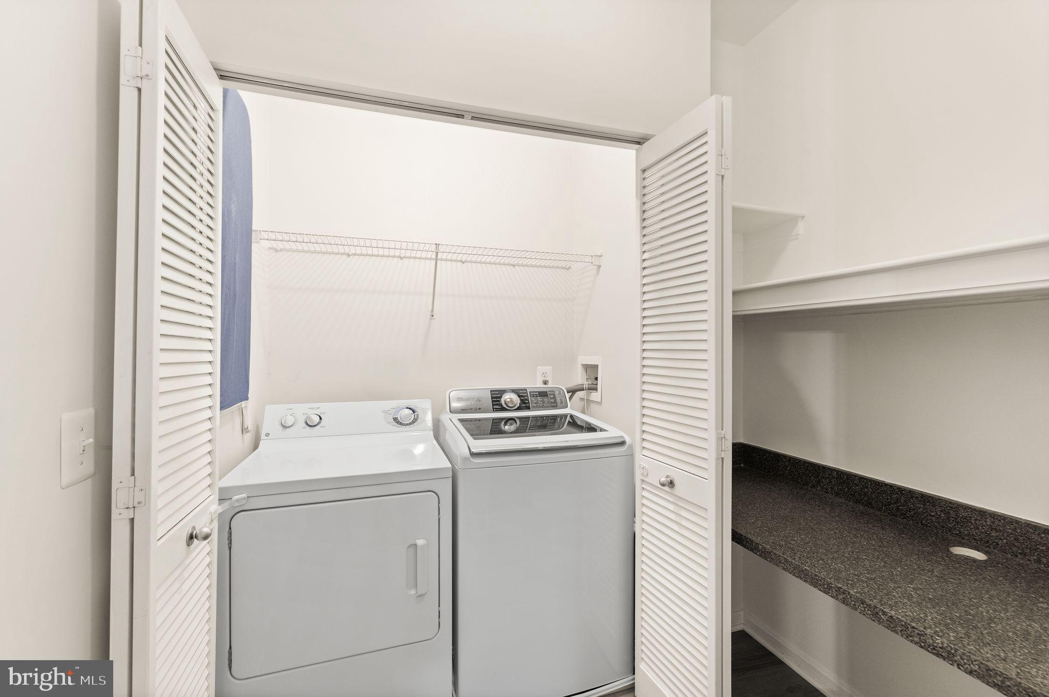 MARQUIS AT VIENNA STATION - Residential