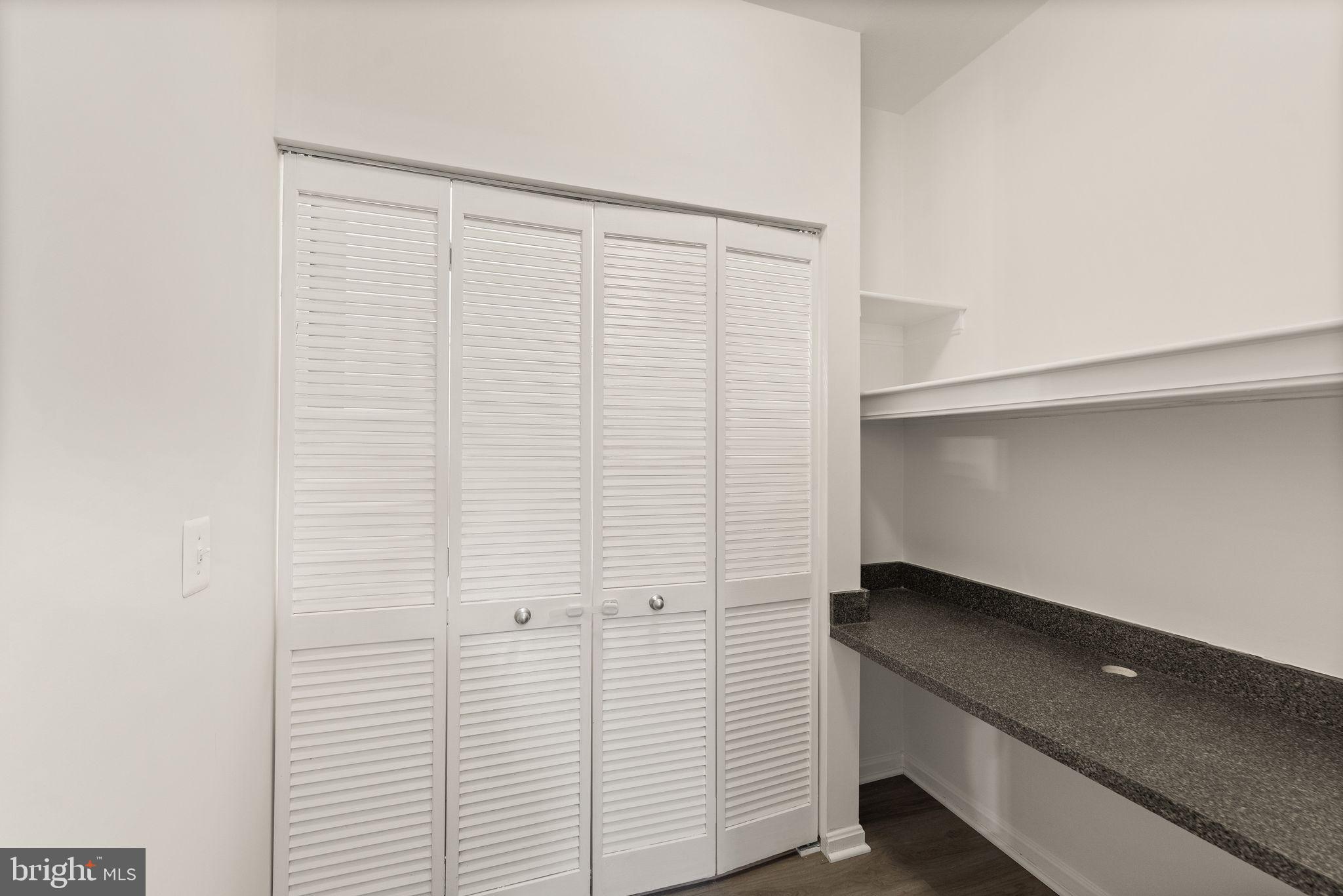 MARQUIS AT VIENNA STATION - Residential