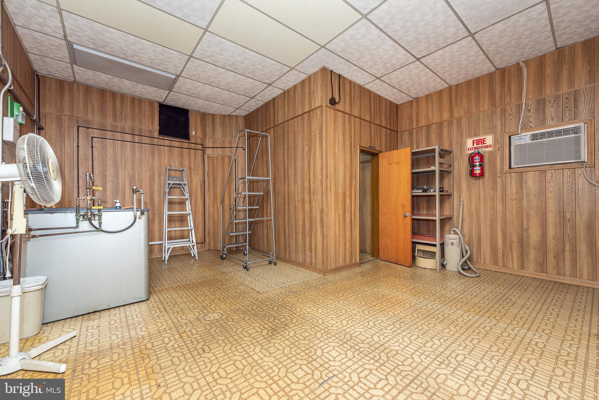 UPPER FELLS POINT - Commercial Sale