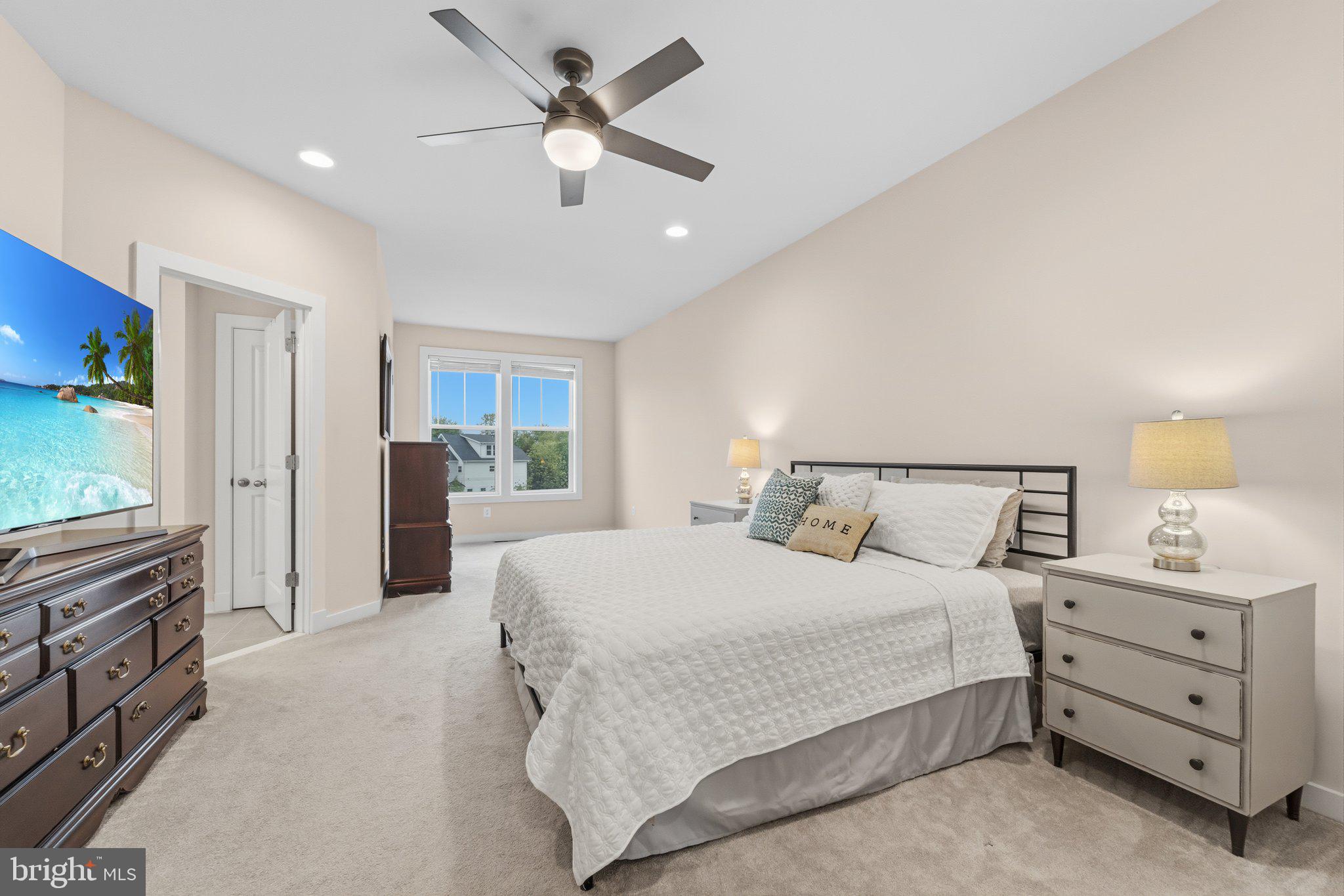 THE TOWNES AT WELLER'S CORNER - Residential