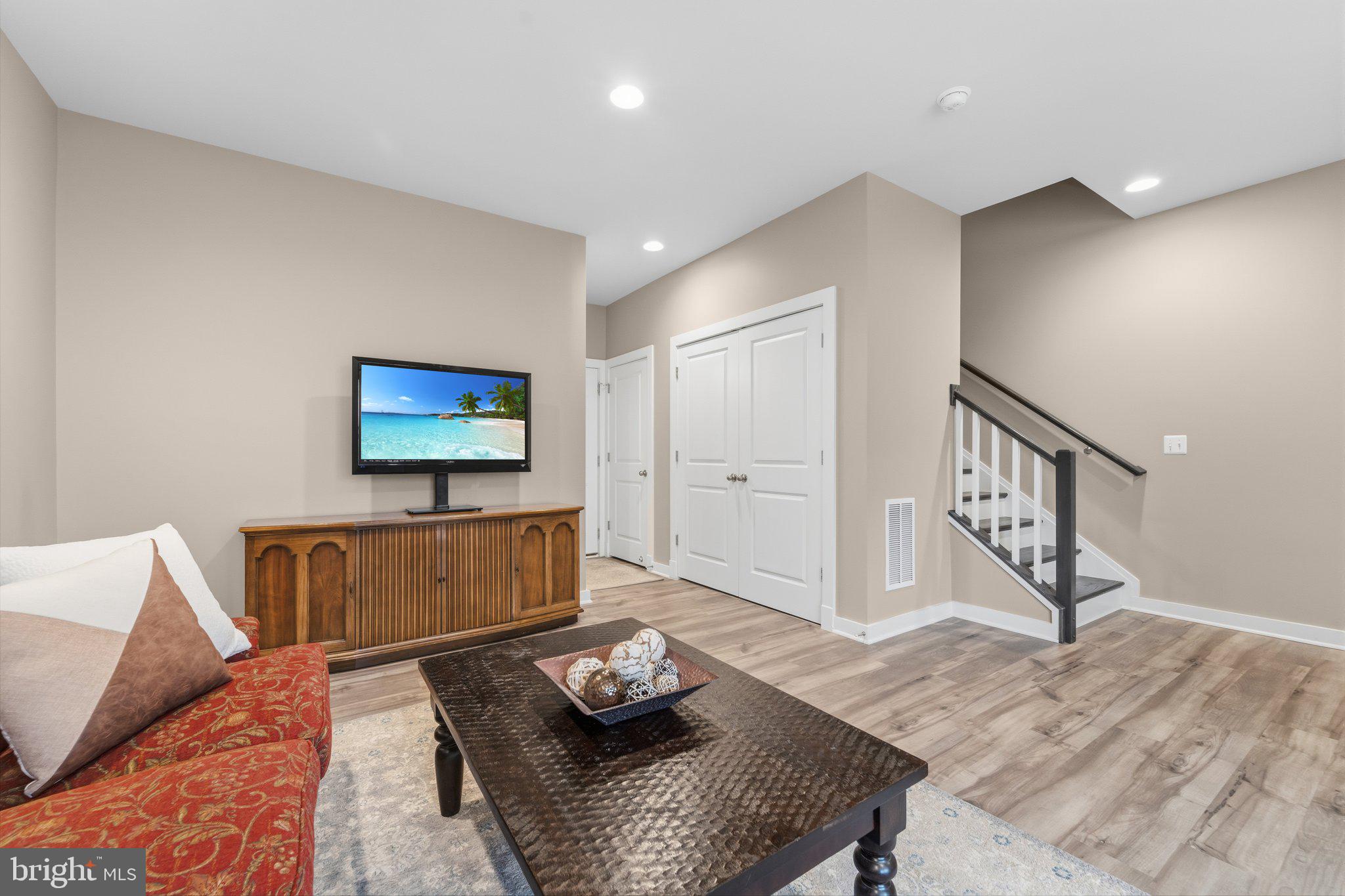 THE TOWNES AT WELLER'S CORNER - Residential