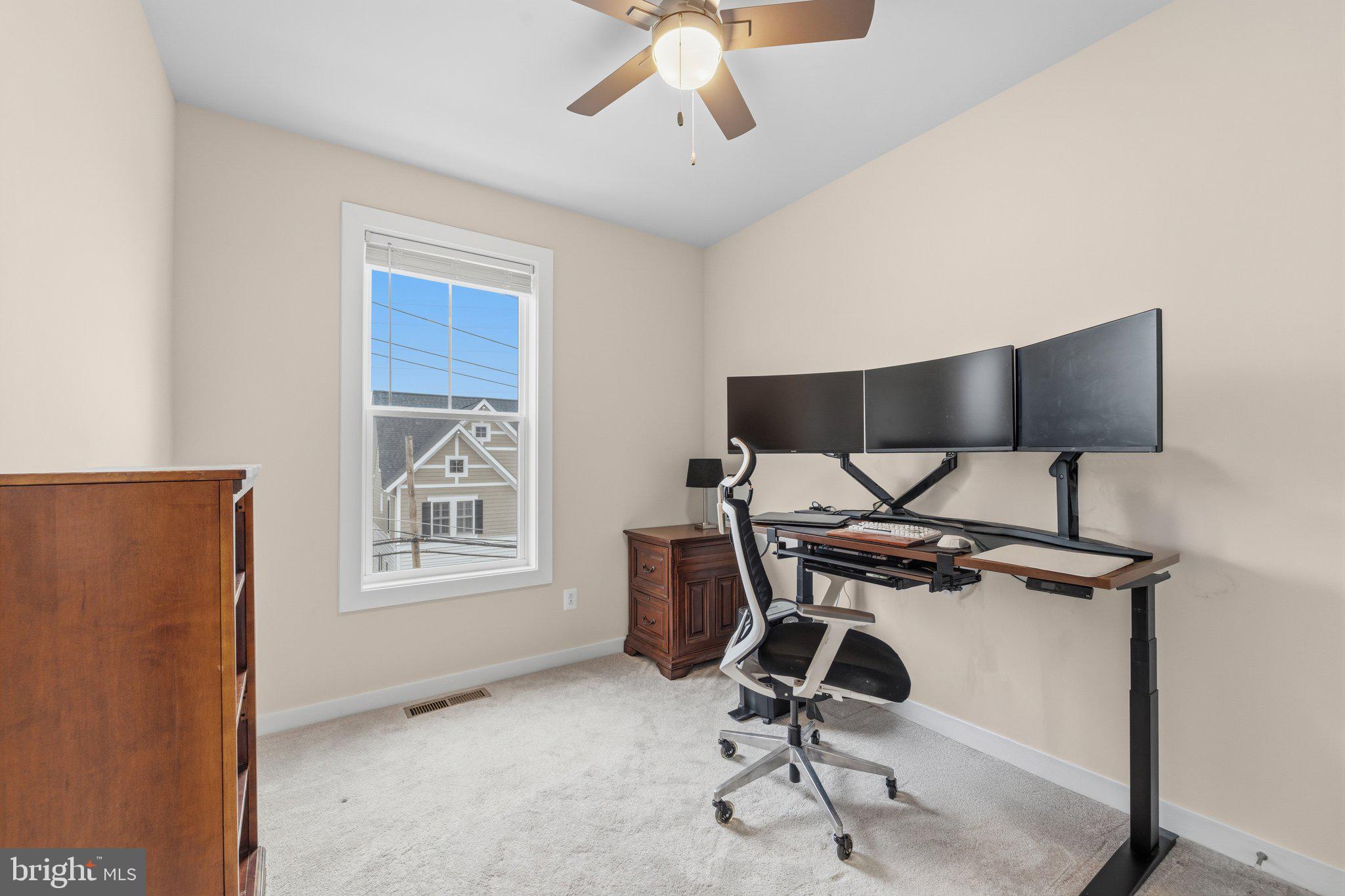 THE TOWNES AT WELLER'S CORNER - Residential