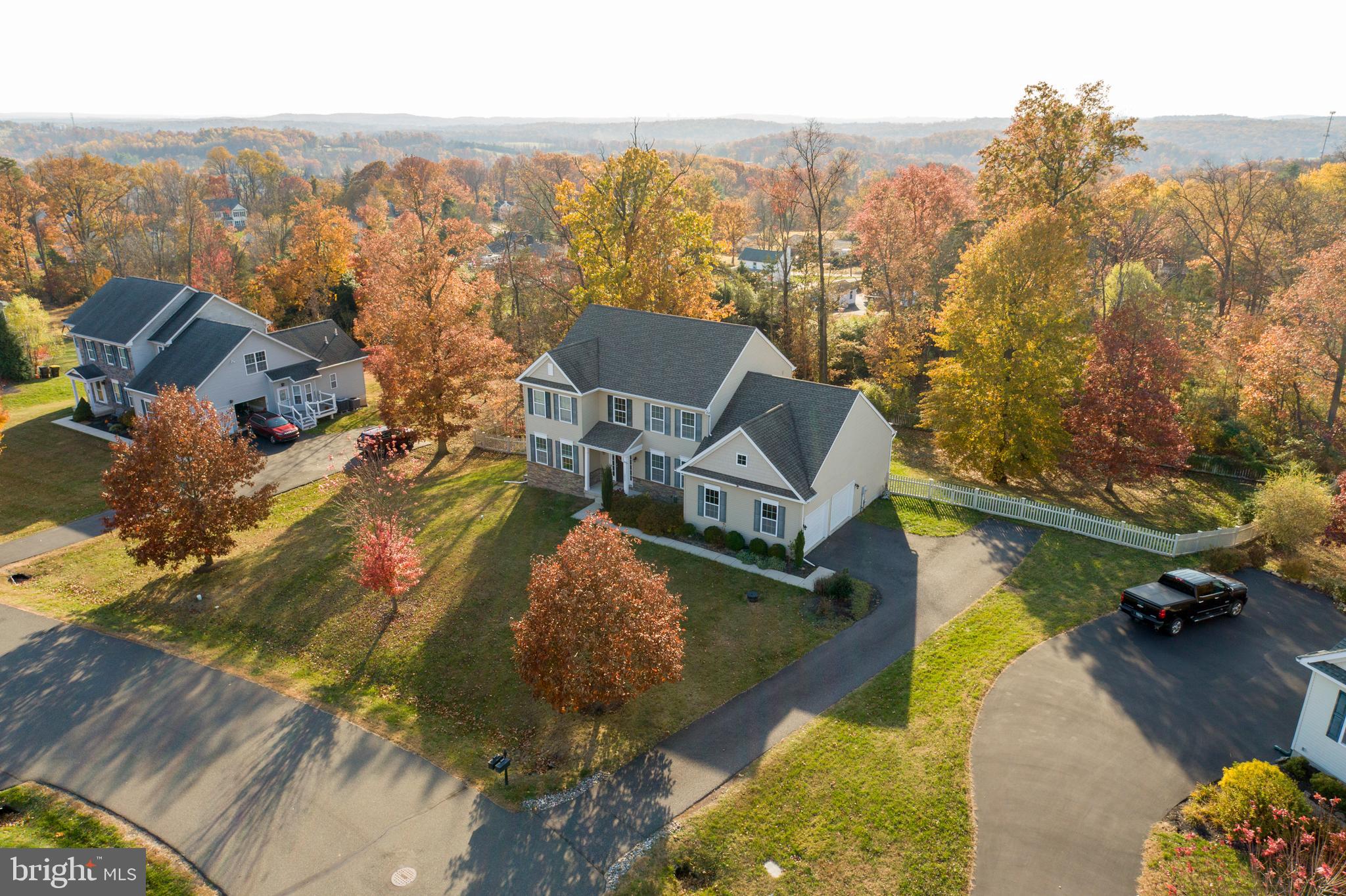 WOODED RIDGE - Residential