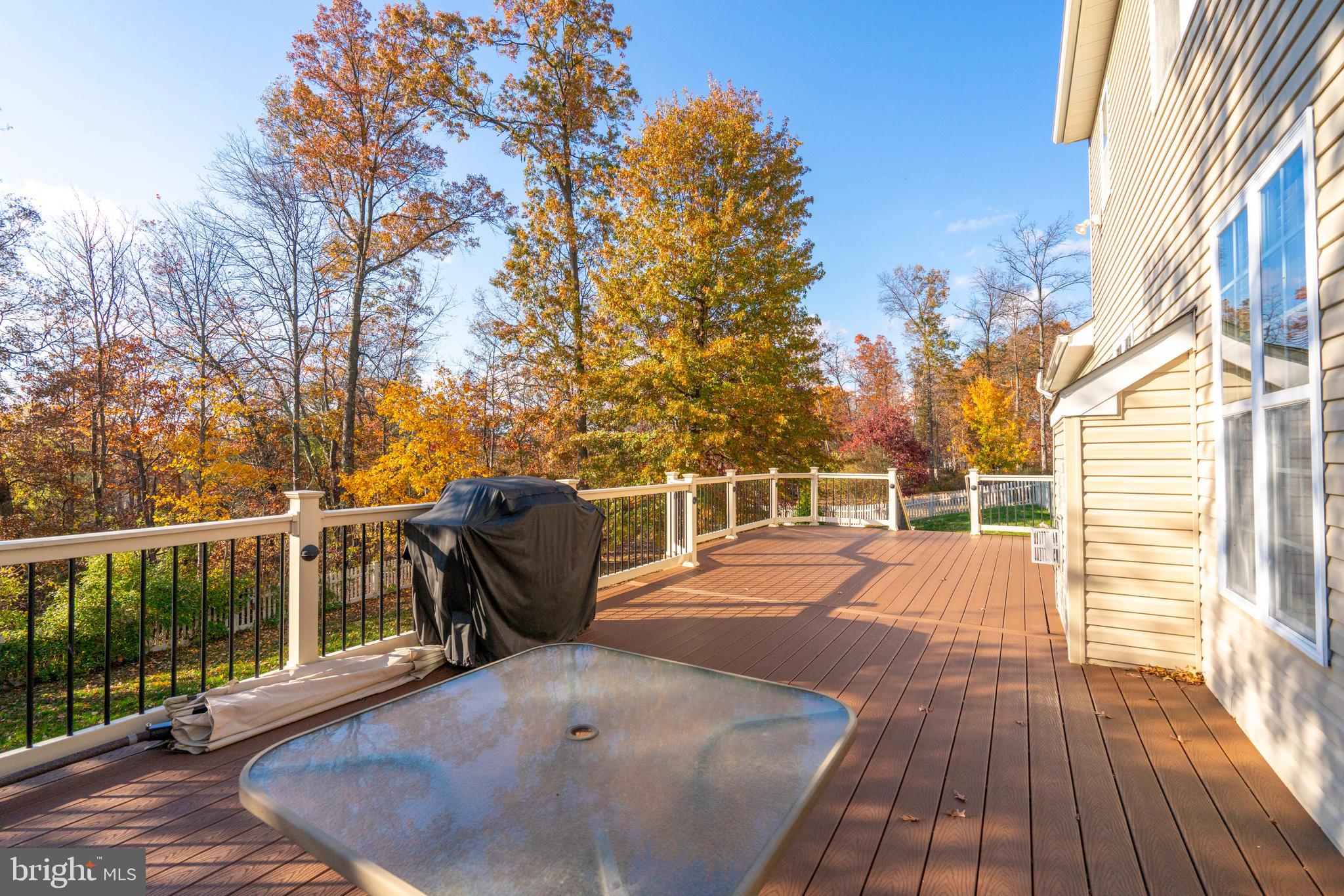 WOODED RIDGE - Residential