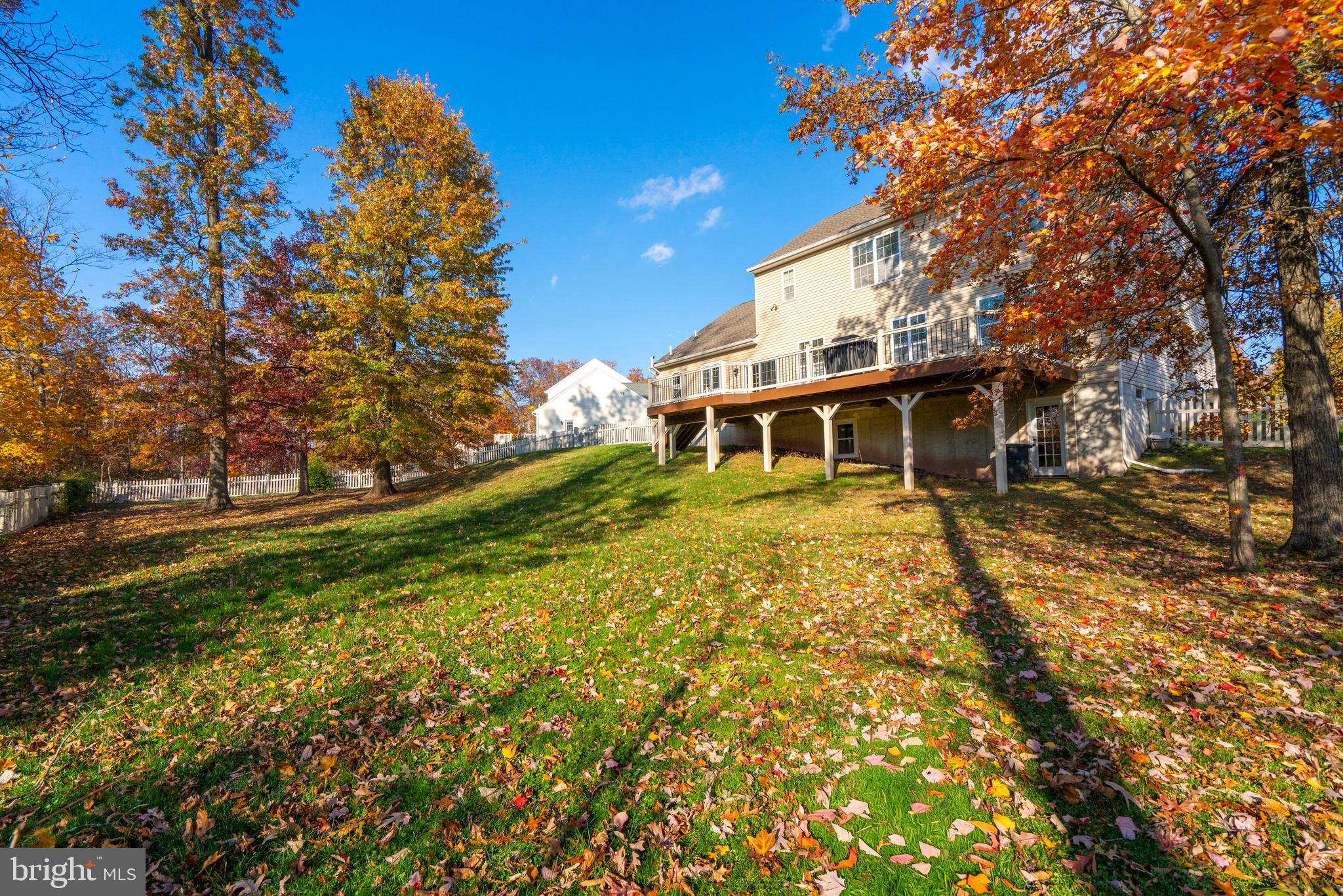 WOODED RIDGE - Residential