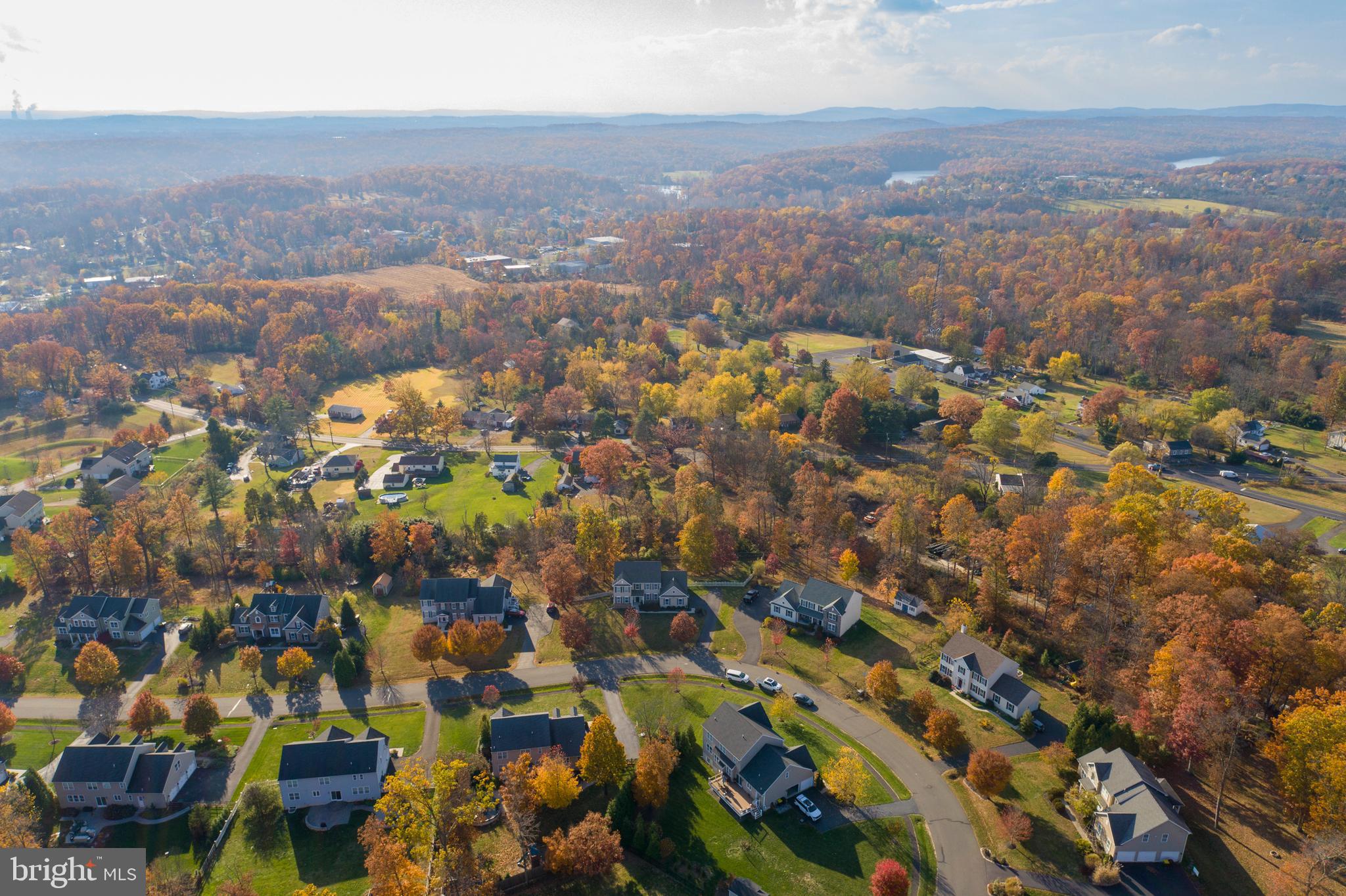 WOODED RIDGE - Residential