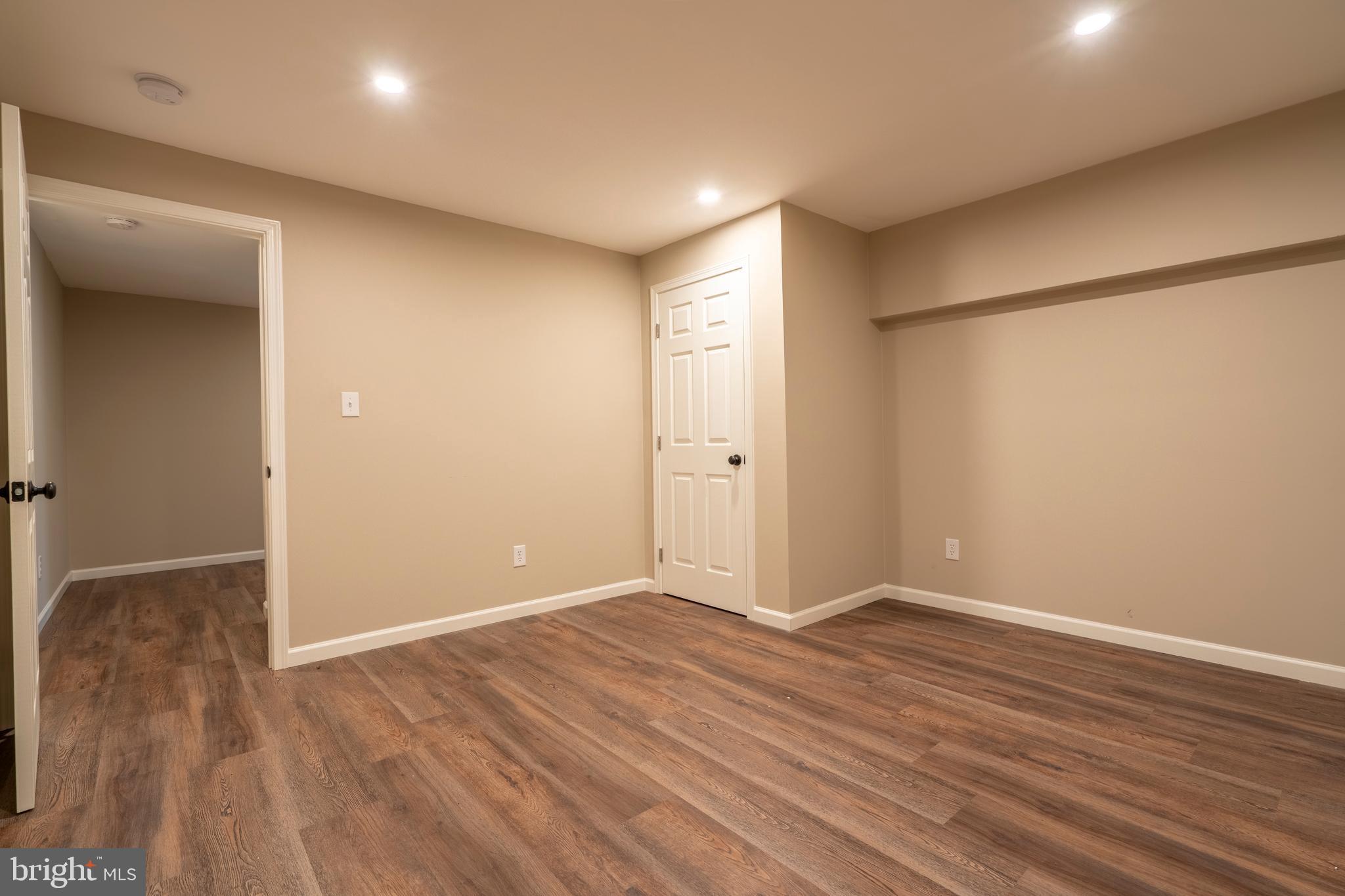 WOODED RIDGE - Residential