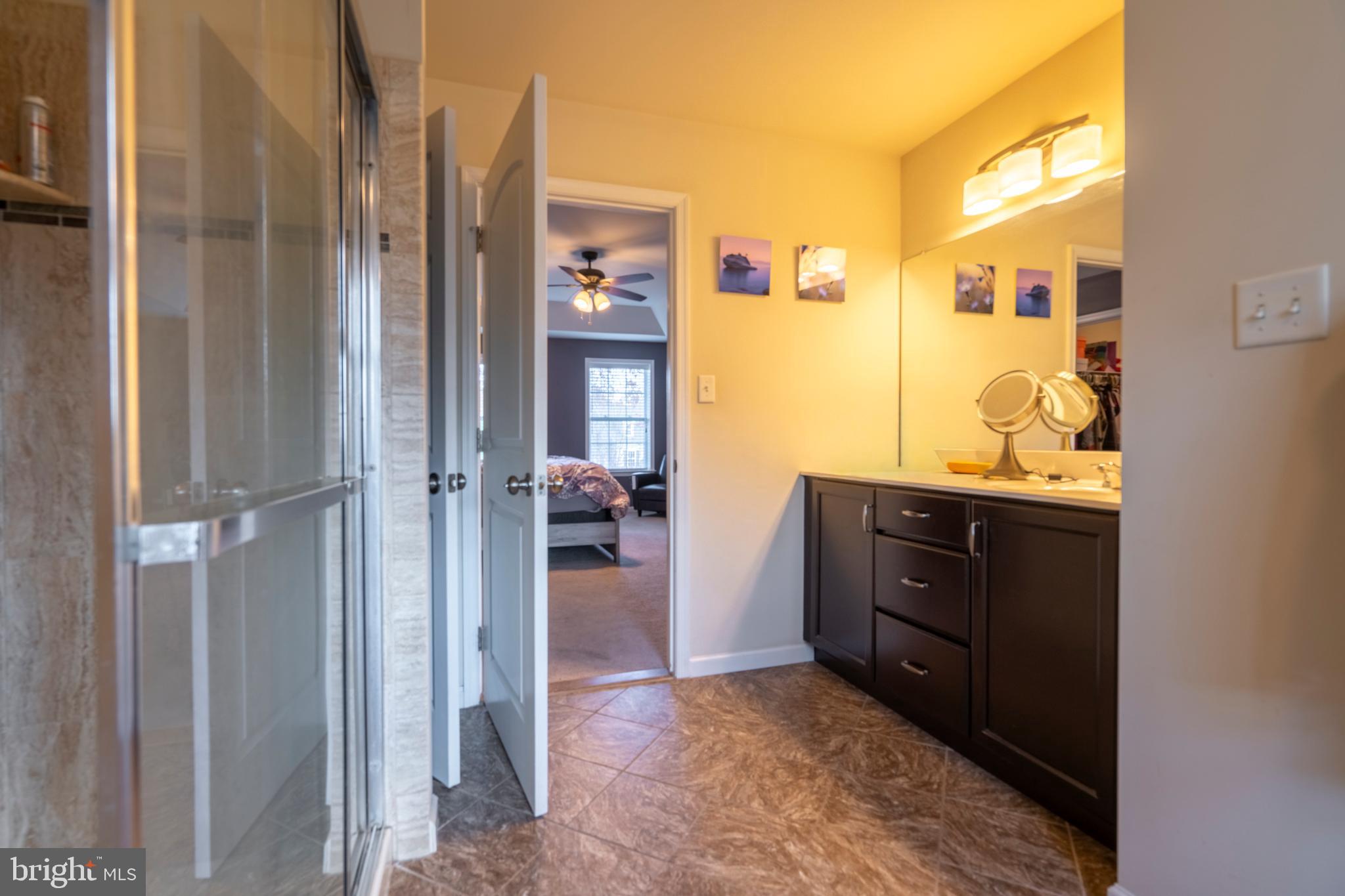 WOODED RIDGE - Residential