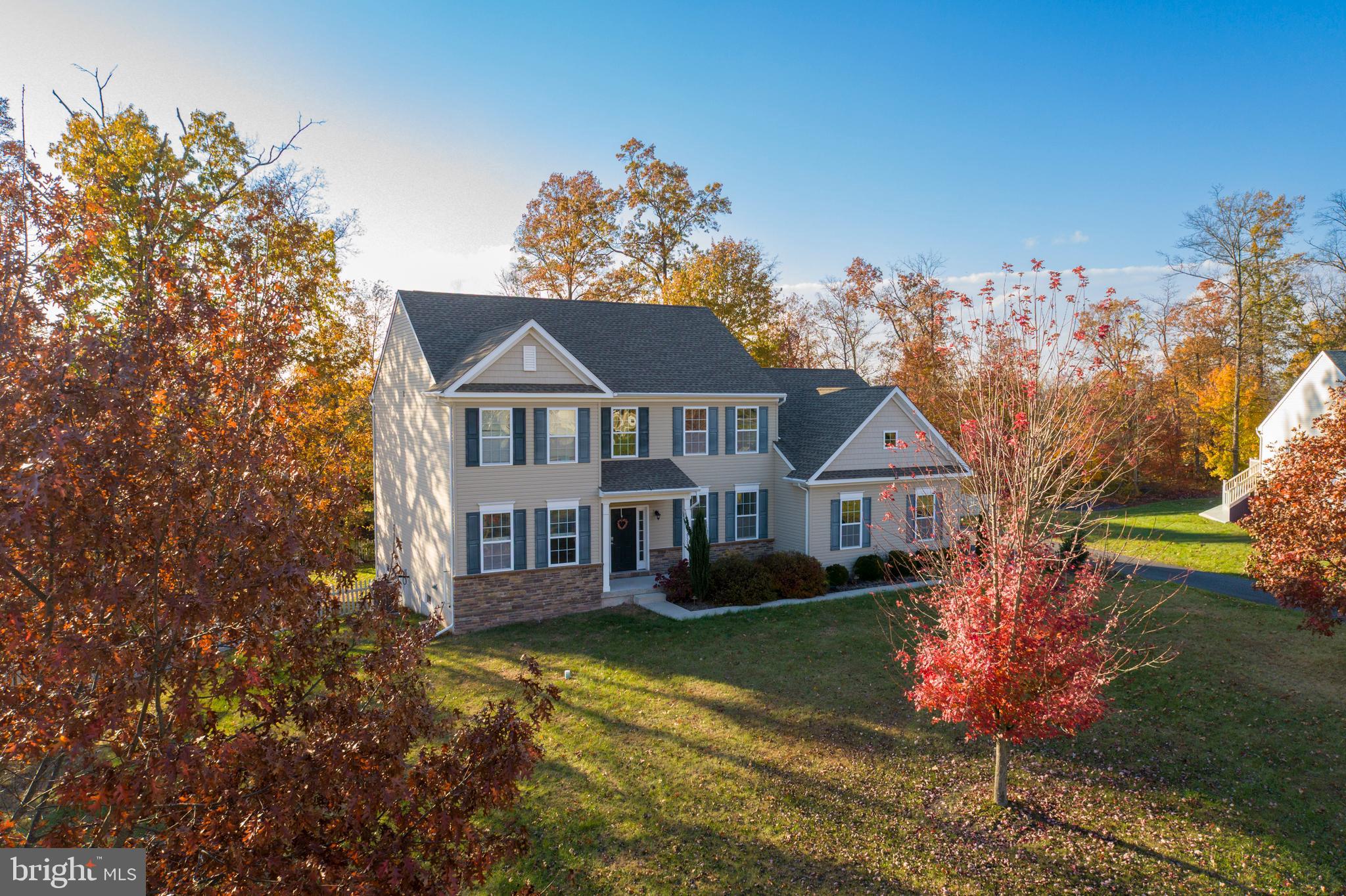 WOODED RIDGE - Residential