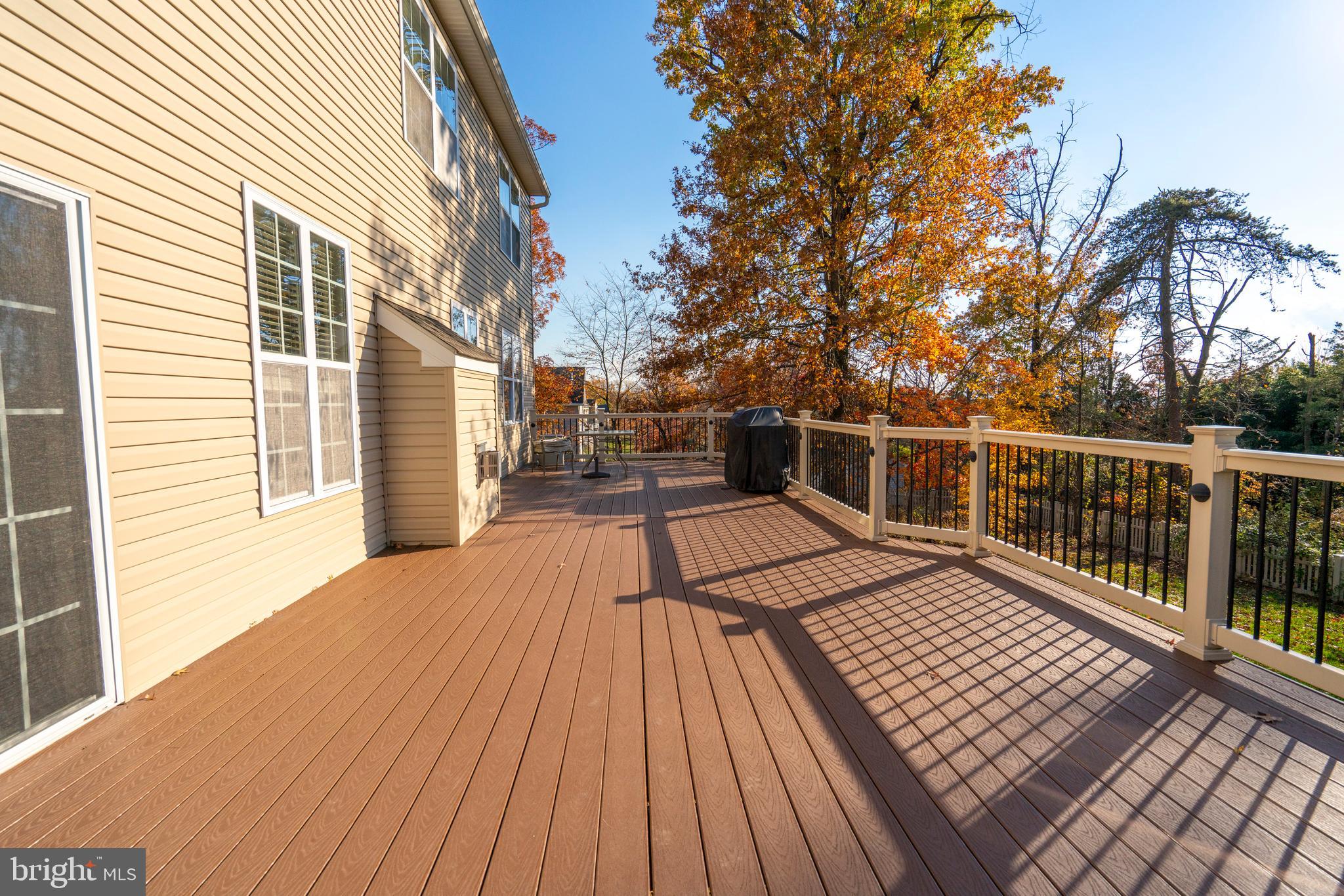 WOODED RIDGE - Residential