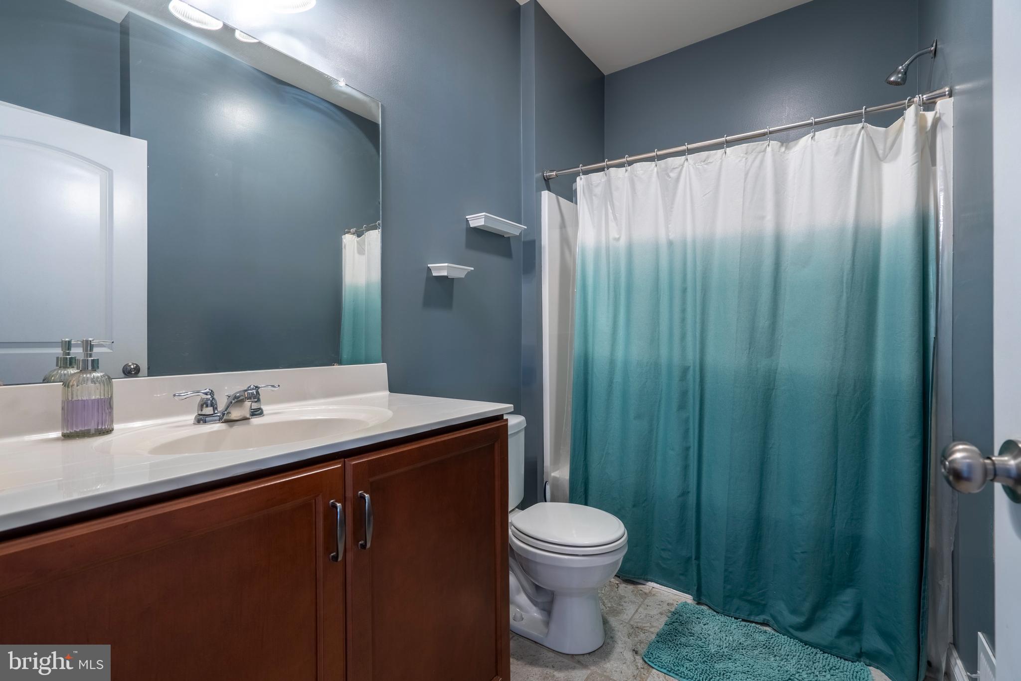 WOODED RIDGE - Residential