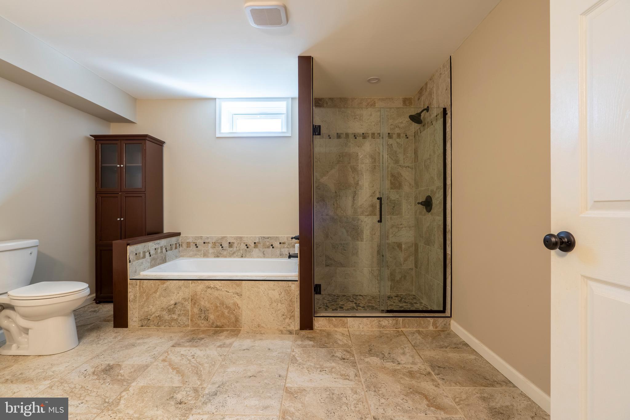 WOODED RIDGE - Residential