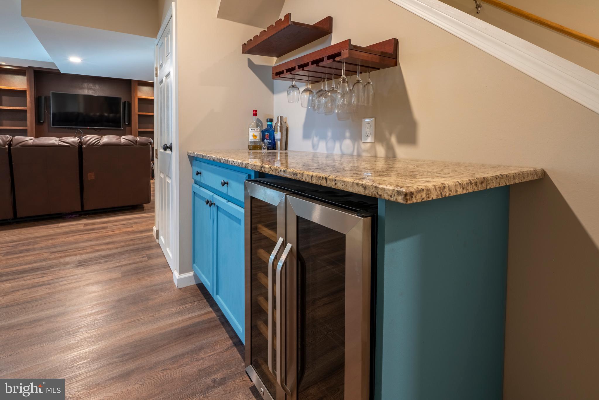 WOODED RIDGE - Residential