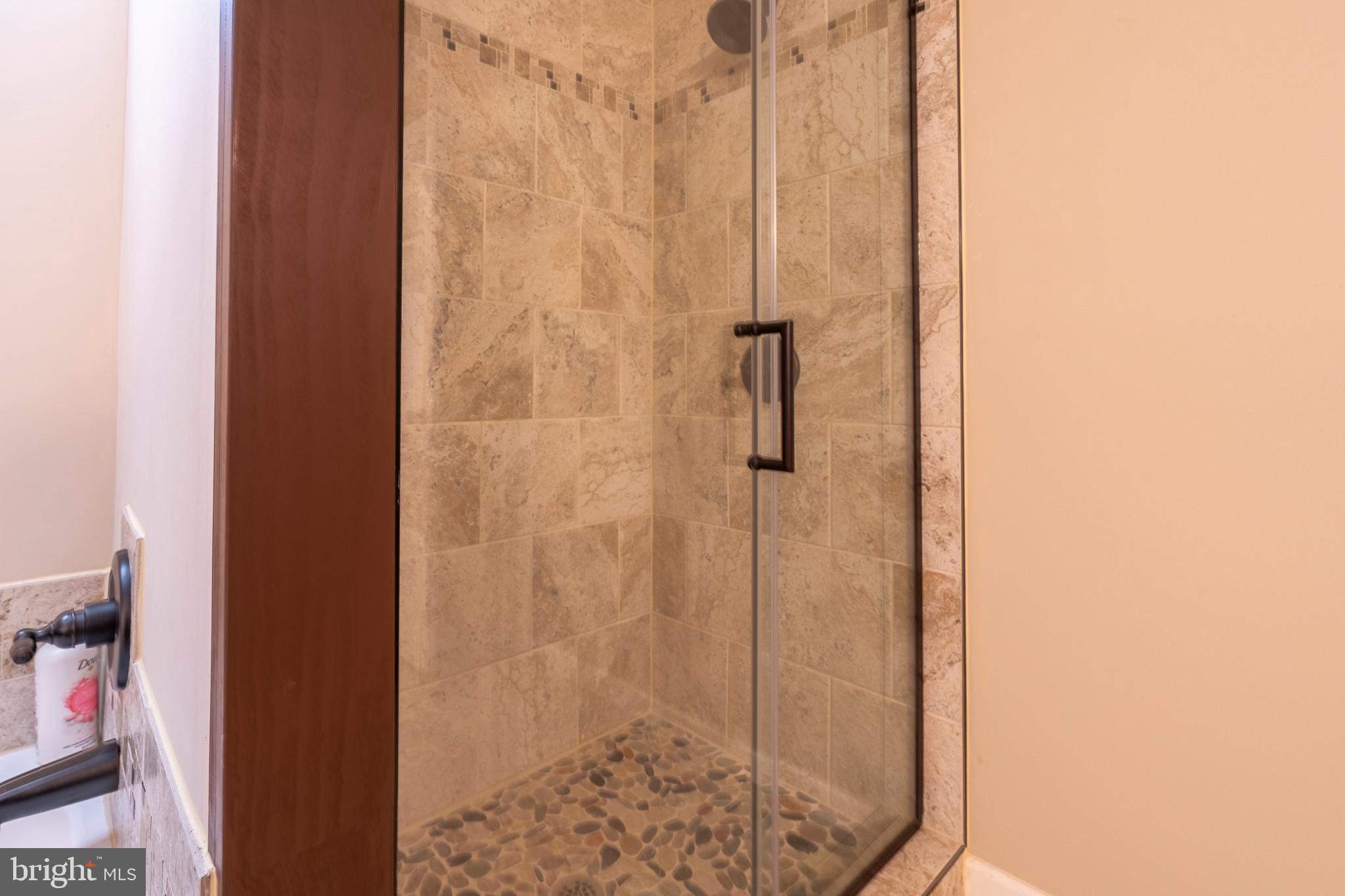 WOODED RIDGE - Residential