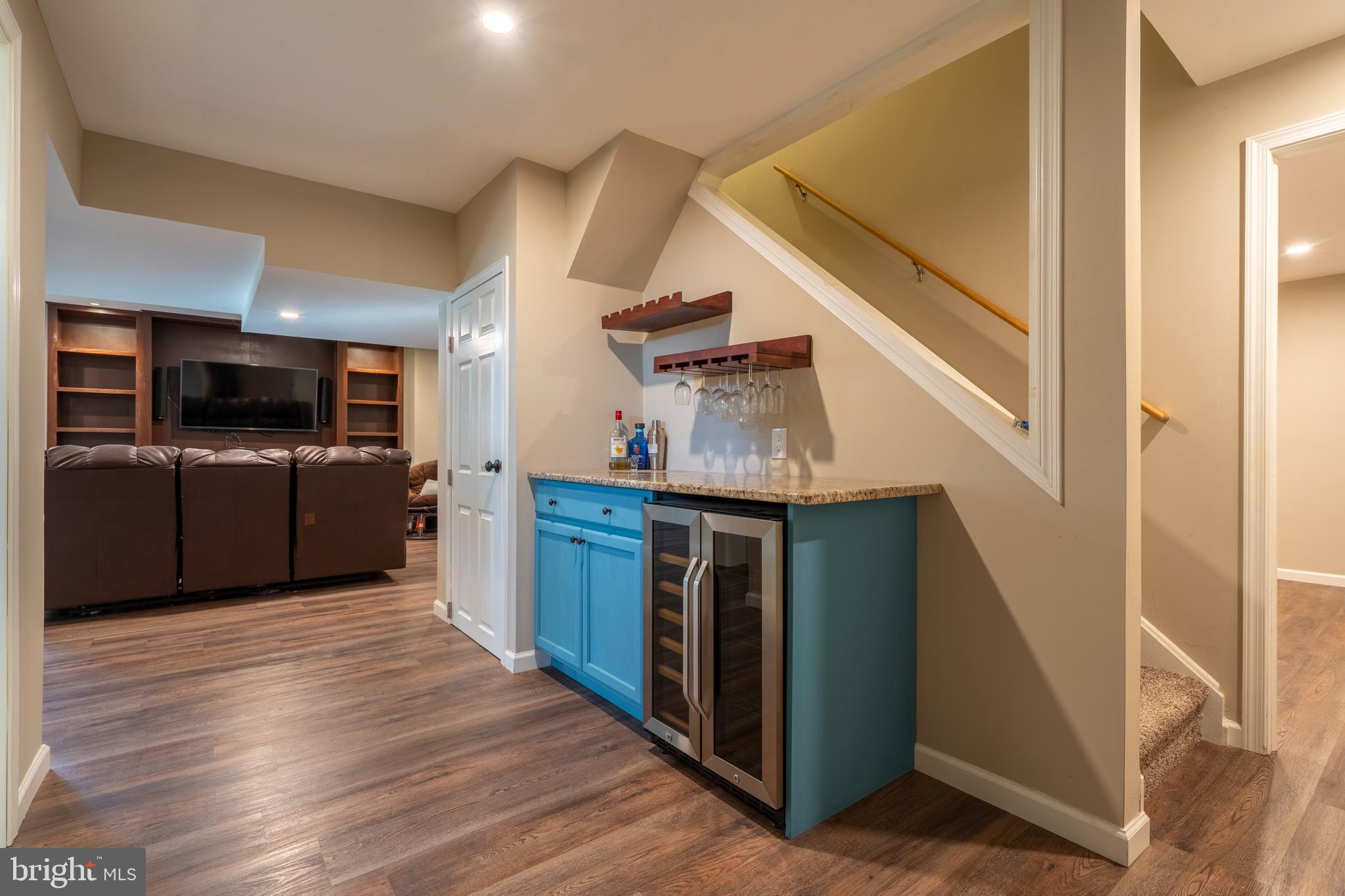 WOODED RIDGE - Residential