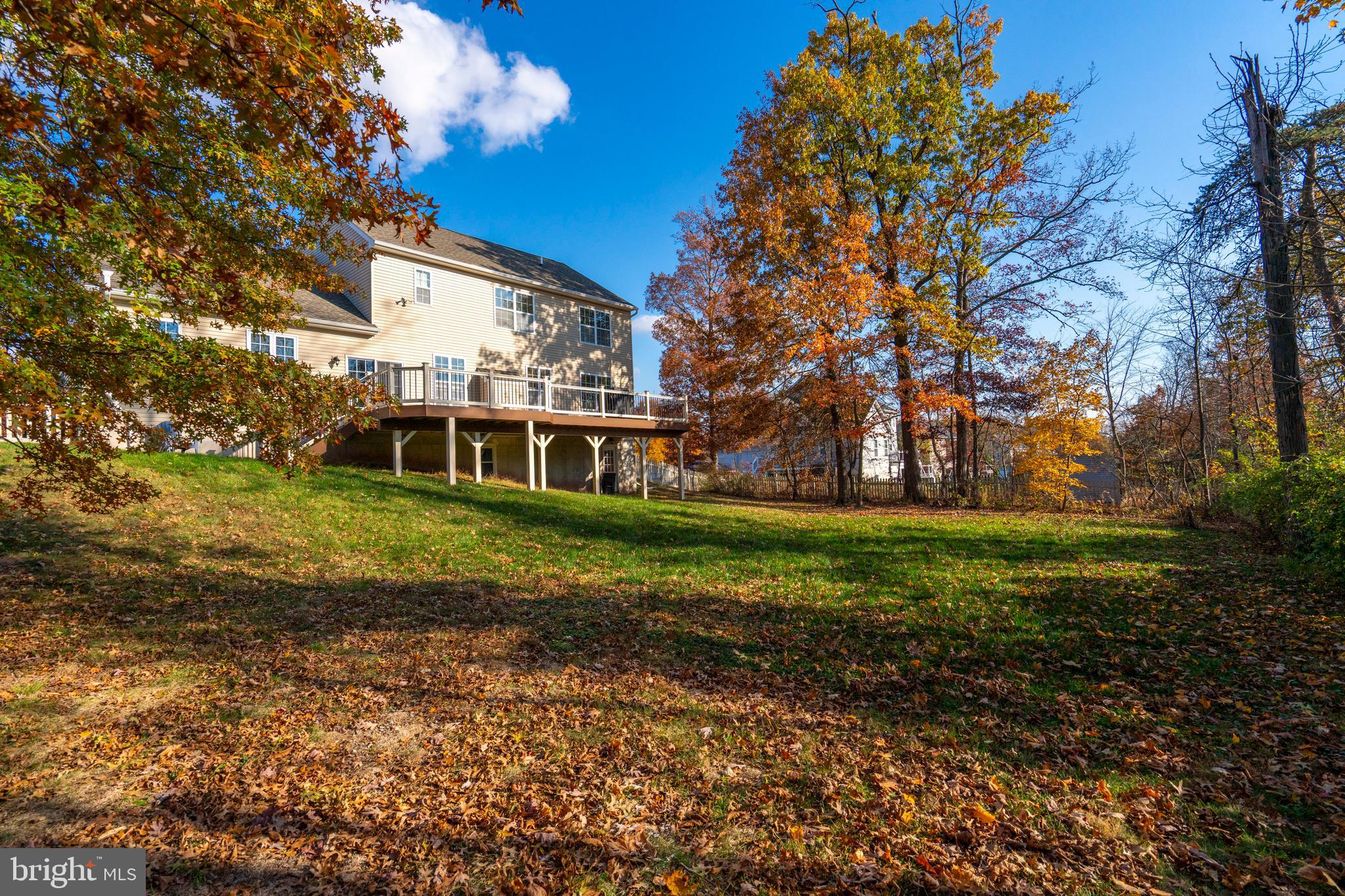 WOODED RIDGE - Residential
