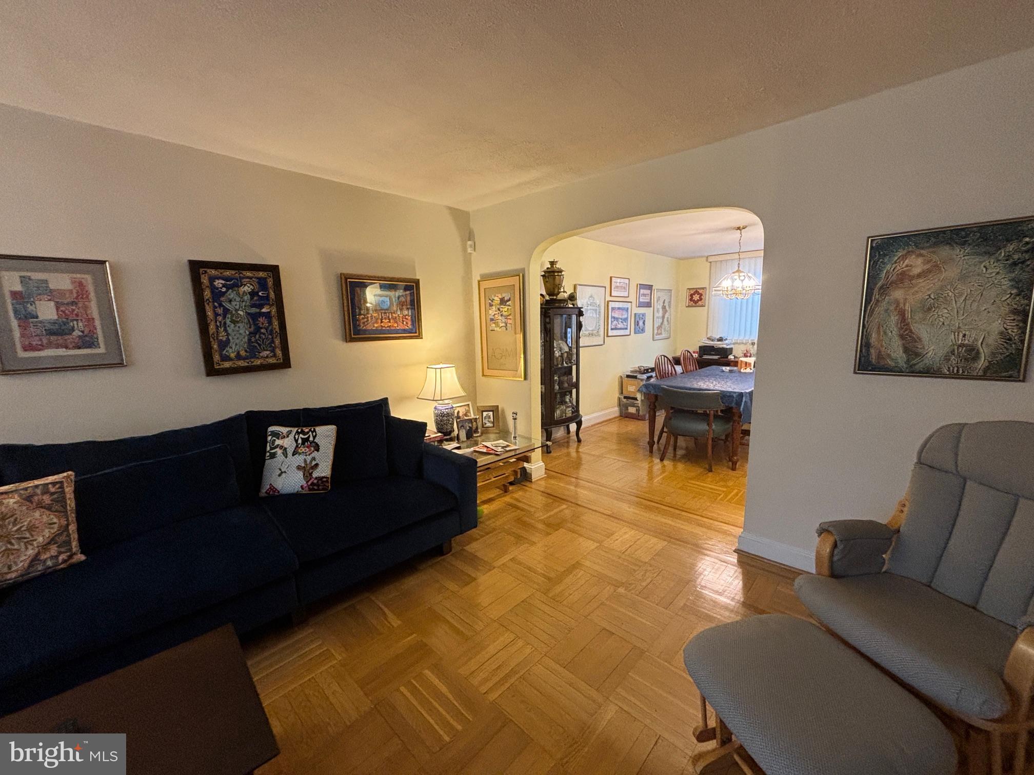 7523 WOODCREST AVENUE