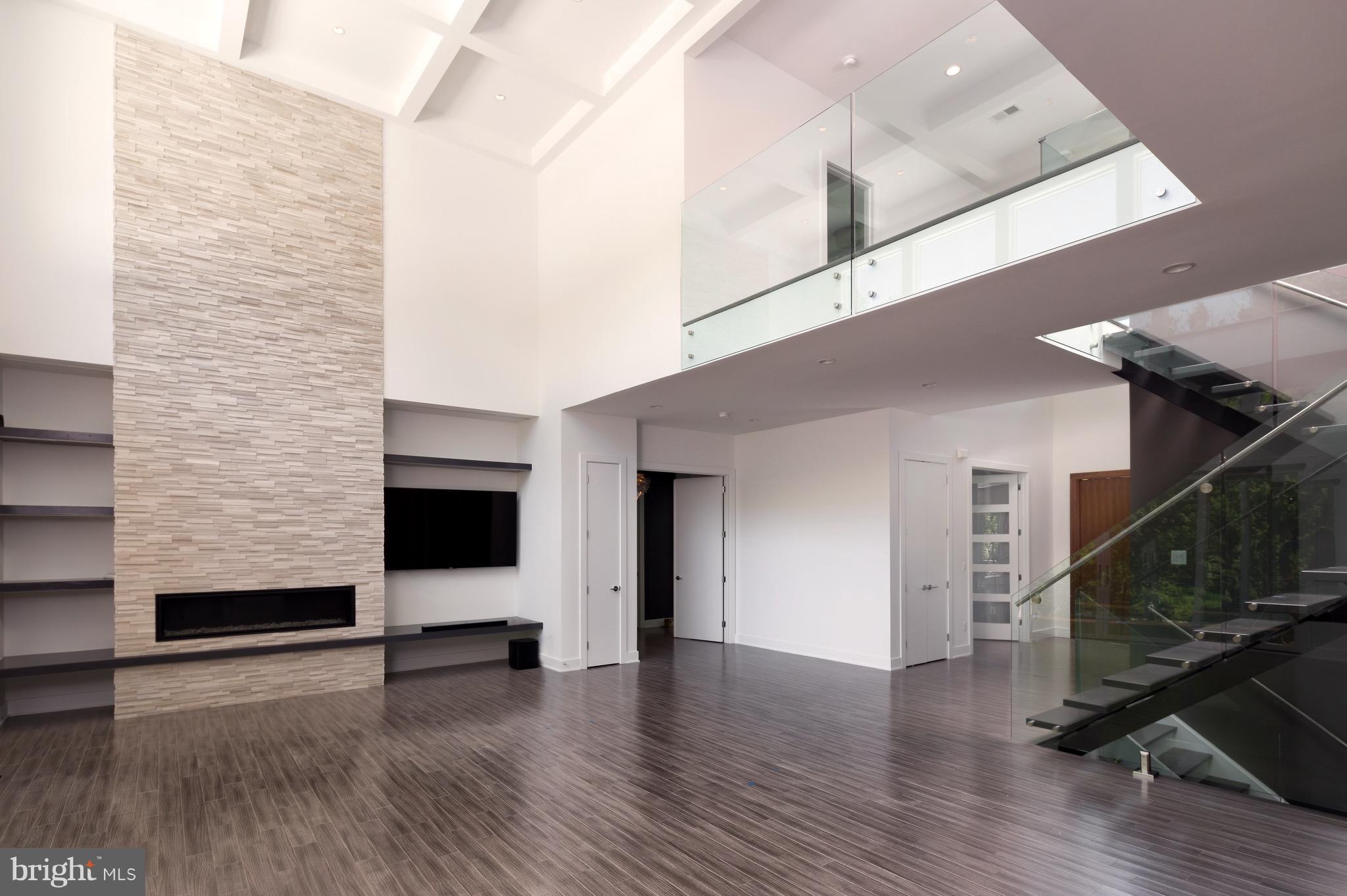 EAGLE ACRES - Residential