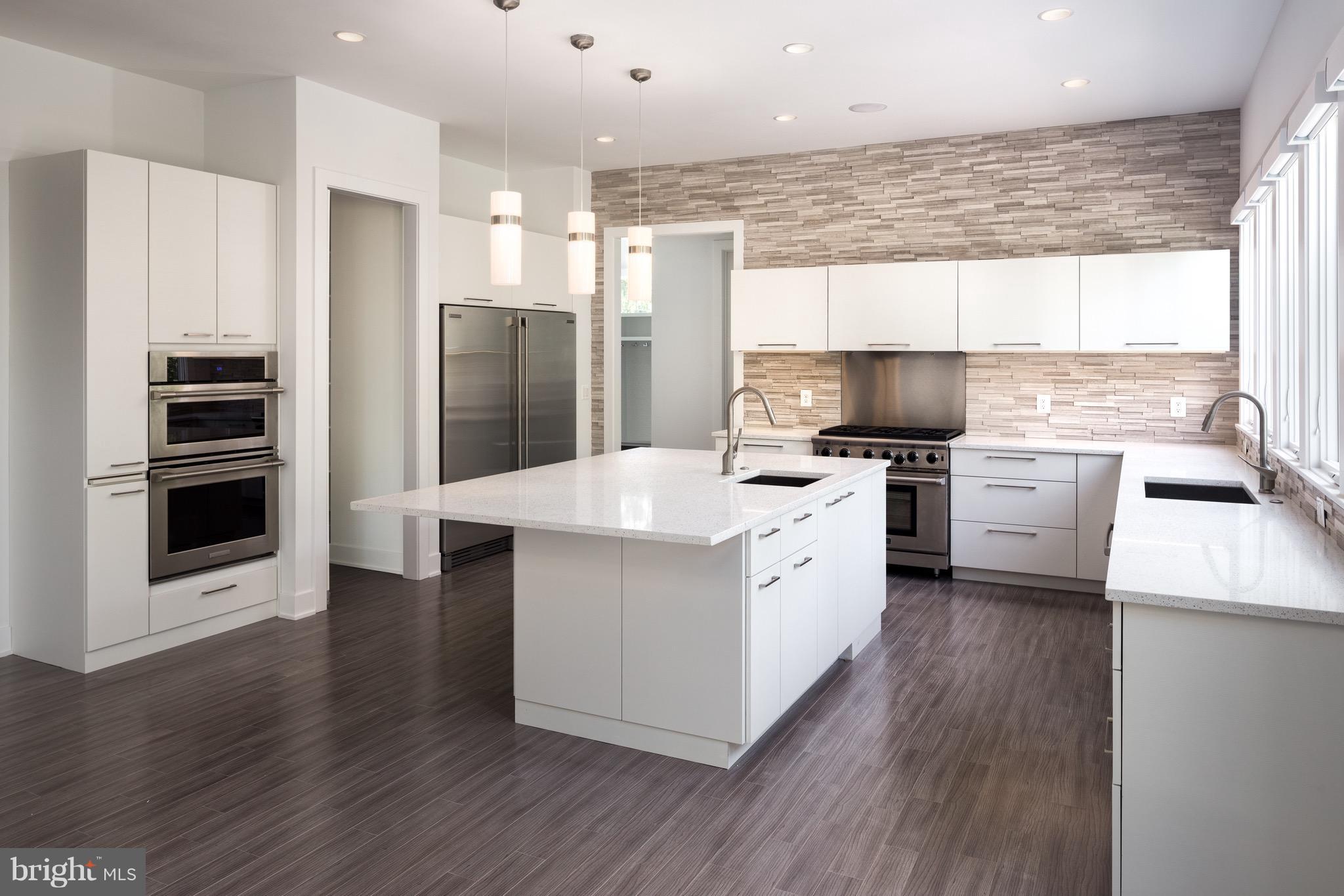 EAGLE ACRES - Residential