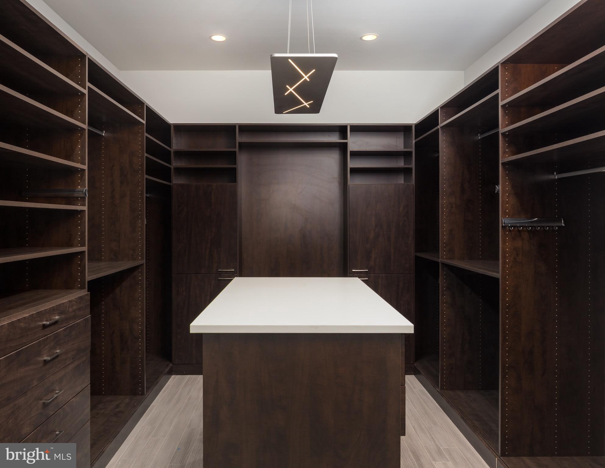 EAGLE ACRES - Residential