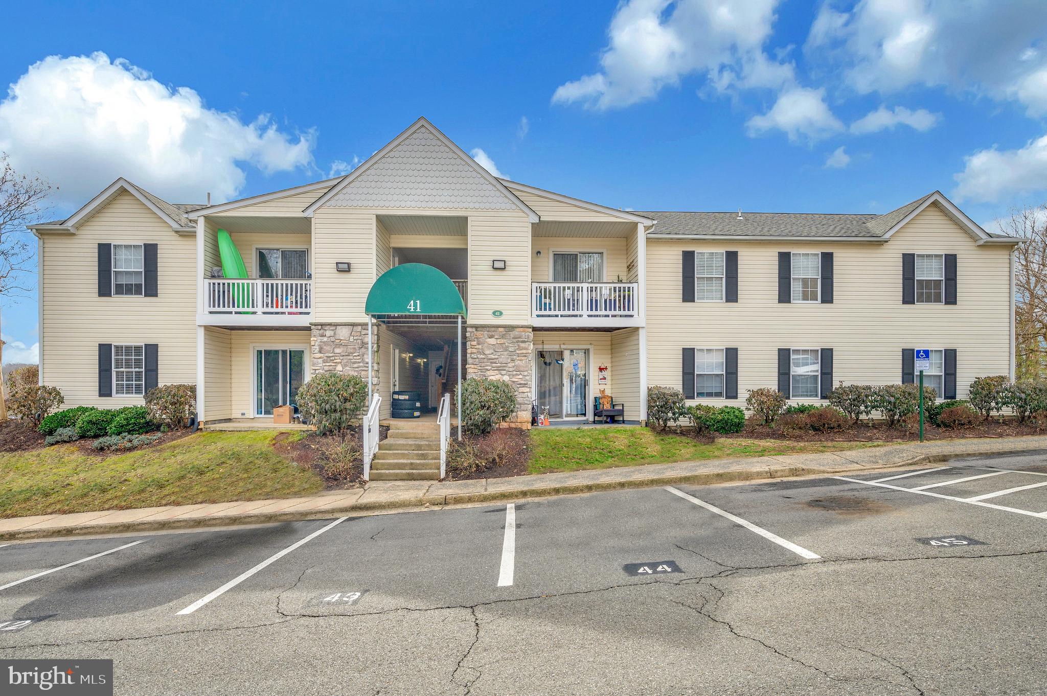 CARRIAGE POINTE AT AQUIA - Residential