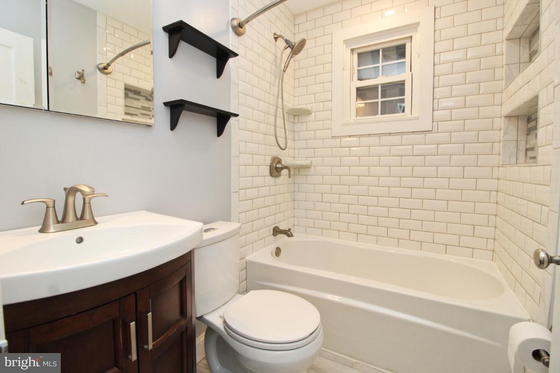 PARKVILLE - Residential