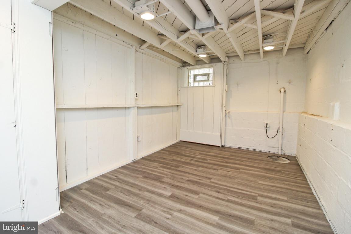 PARKVILLE - Residential