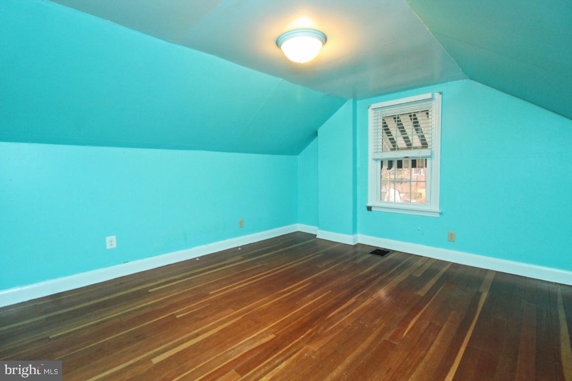 PARKVILLE - Residential