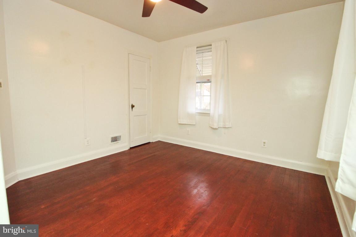 PARKVILLE - Residential