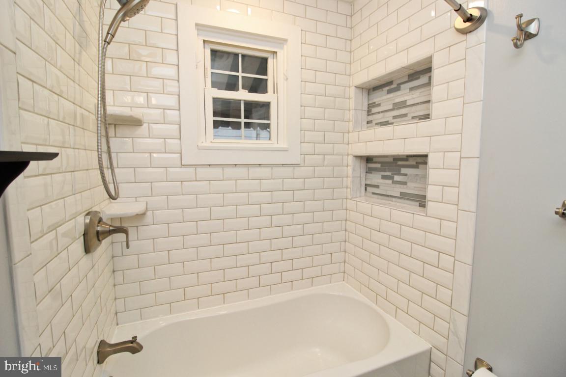 PARKVILLE - Residential