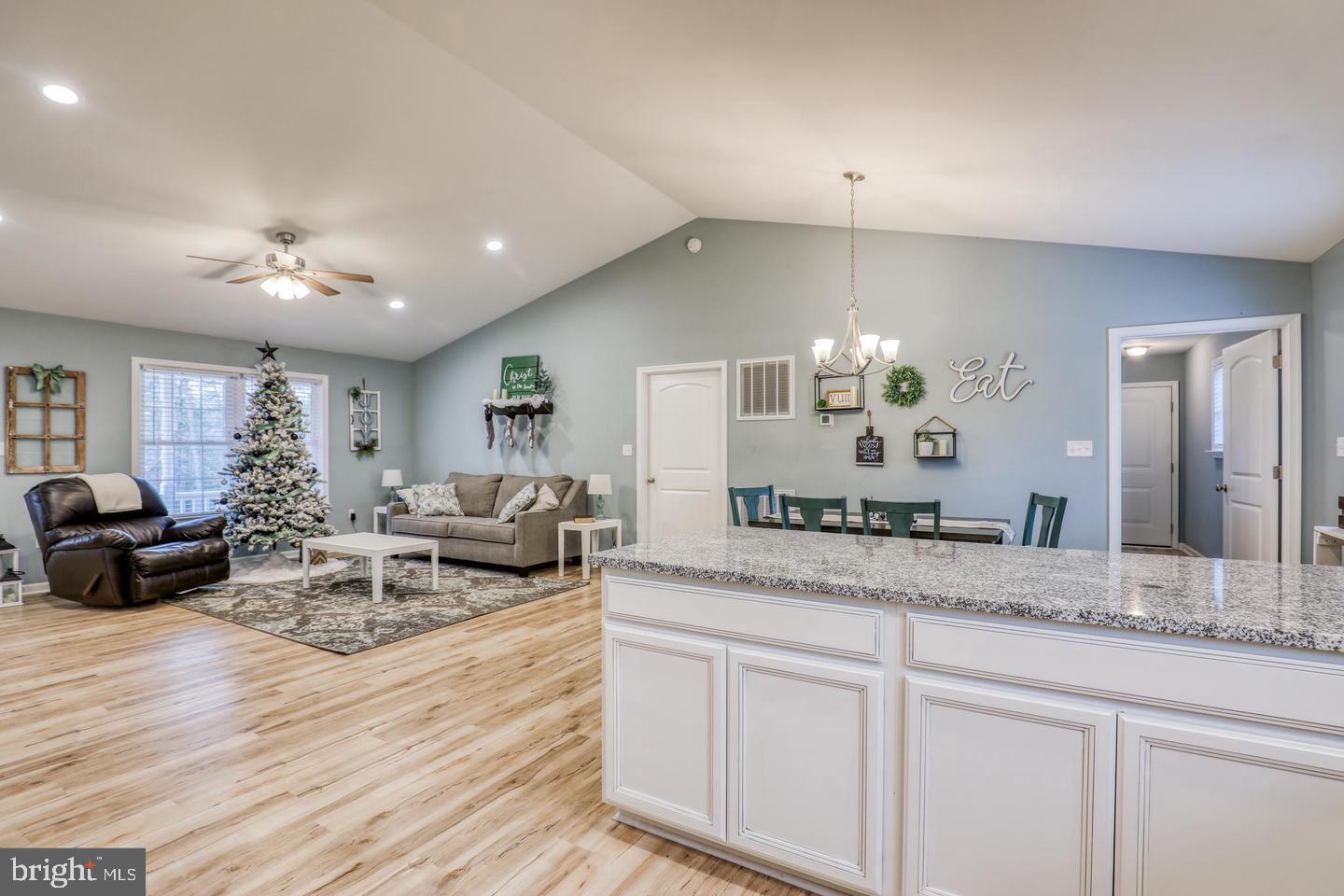 KEYES FERRY ACRES - Residential