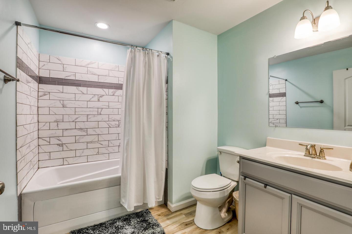 KEYES FERRY ACRES - Residential