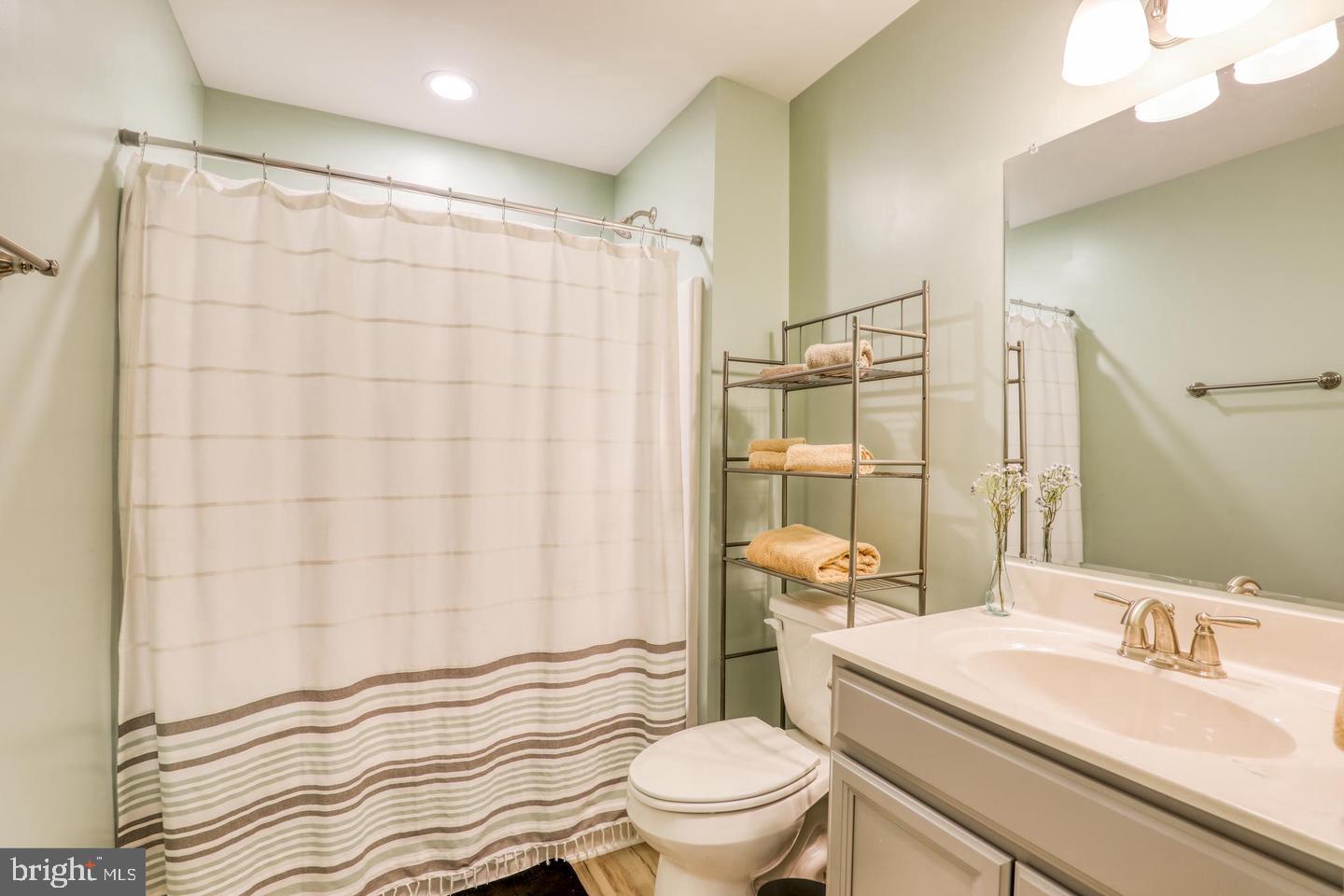 KEYES FERRY ACRES - Residential