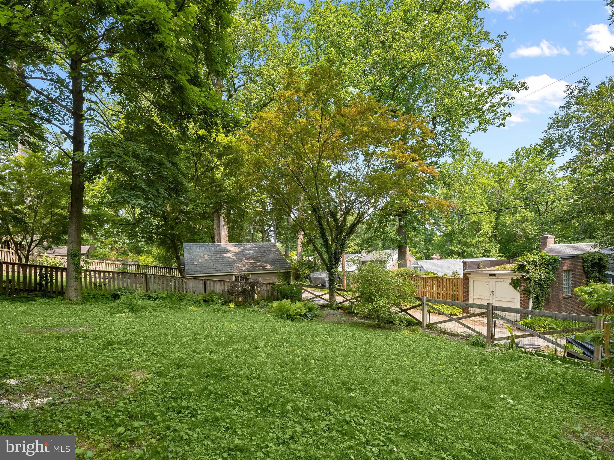 HUNTING RIDGE HISTORIC DISTRICT - Residential