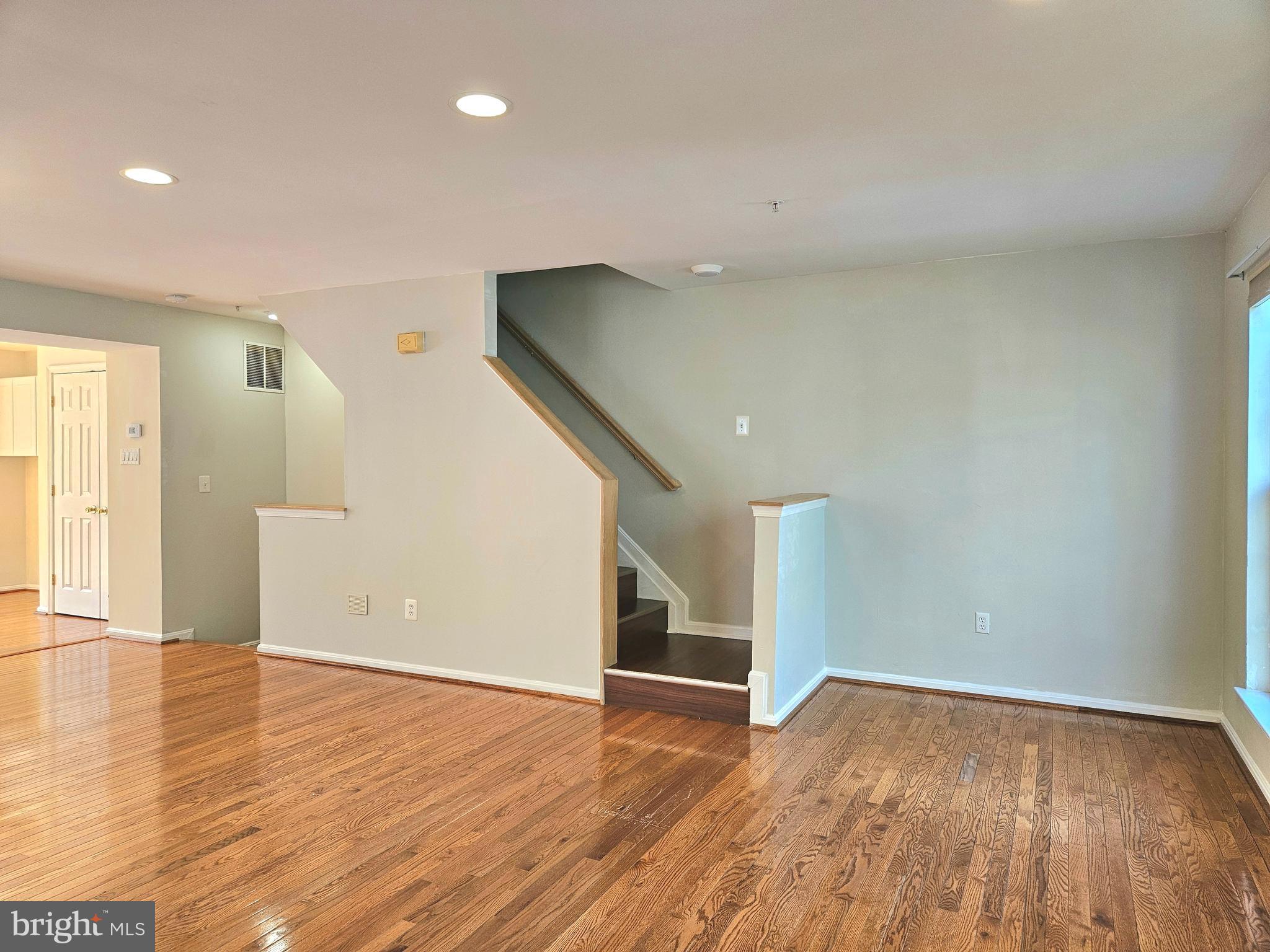 VILLAGE OF LONG REACH - Residential Lease