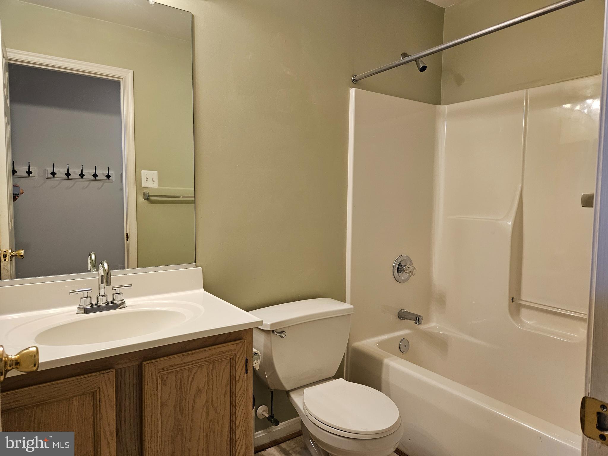 VILLAGE OF LONG REACH - Residential Lease